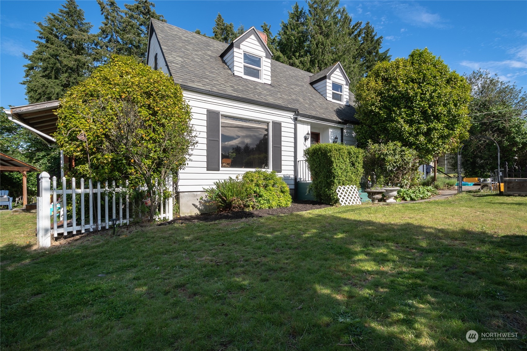 1901 Crystal Springs Road W
