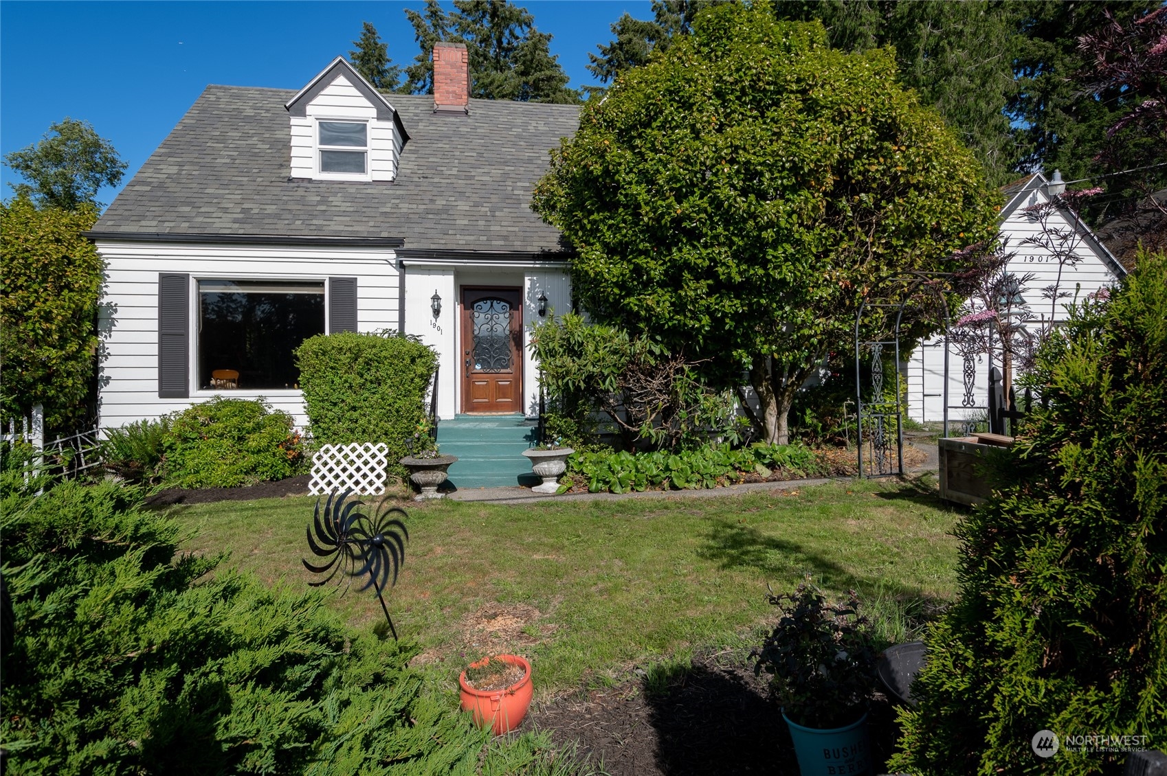 1901 Crystal Springs Road W