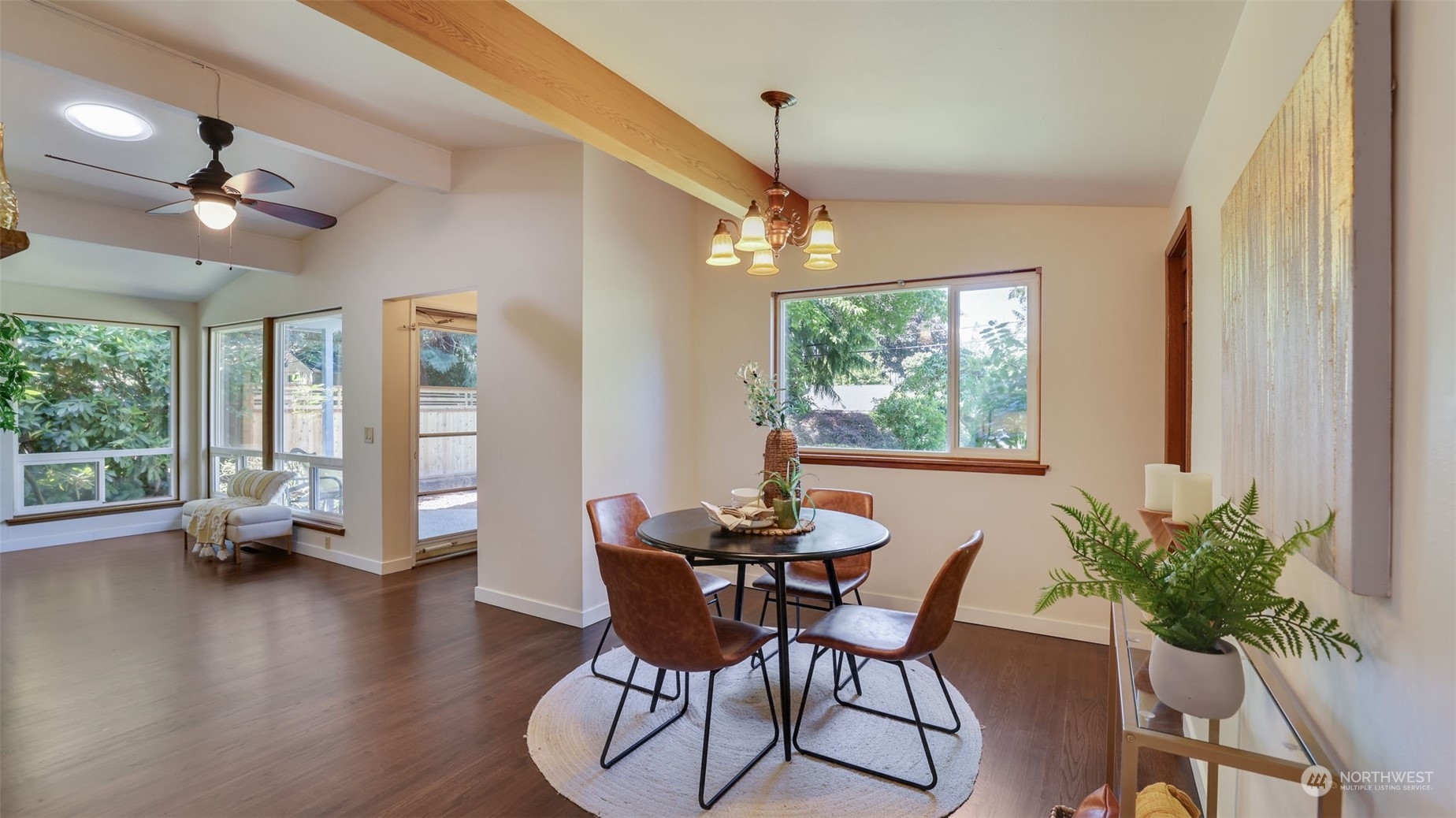 16818 Ambaum Boulevard S