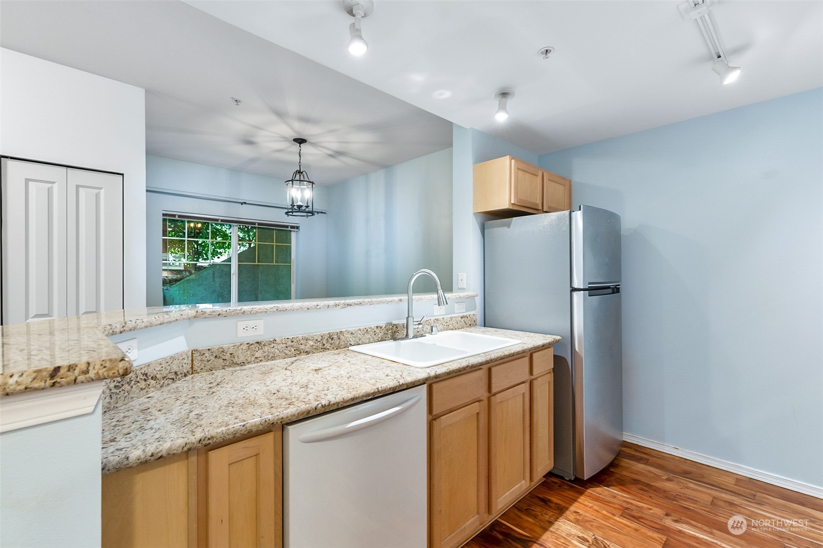 21507 42nd Avenue S Unit: E-8