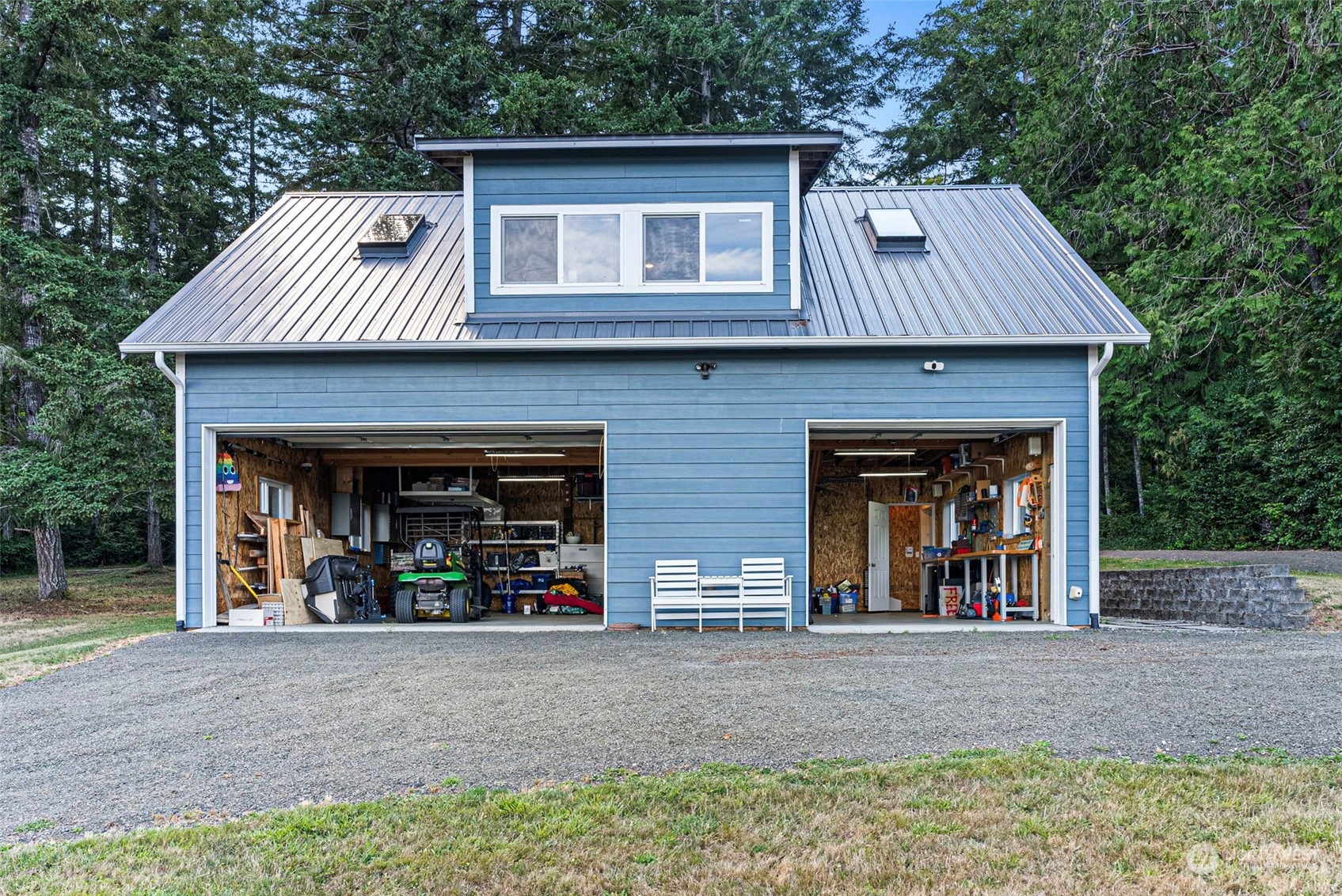 3061 E Pickering Road