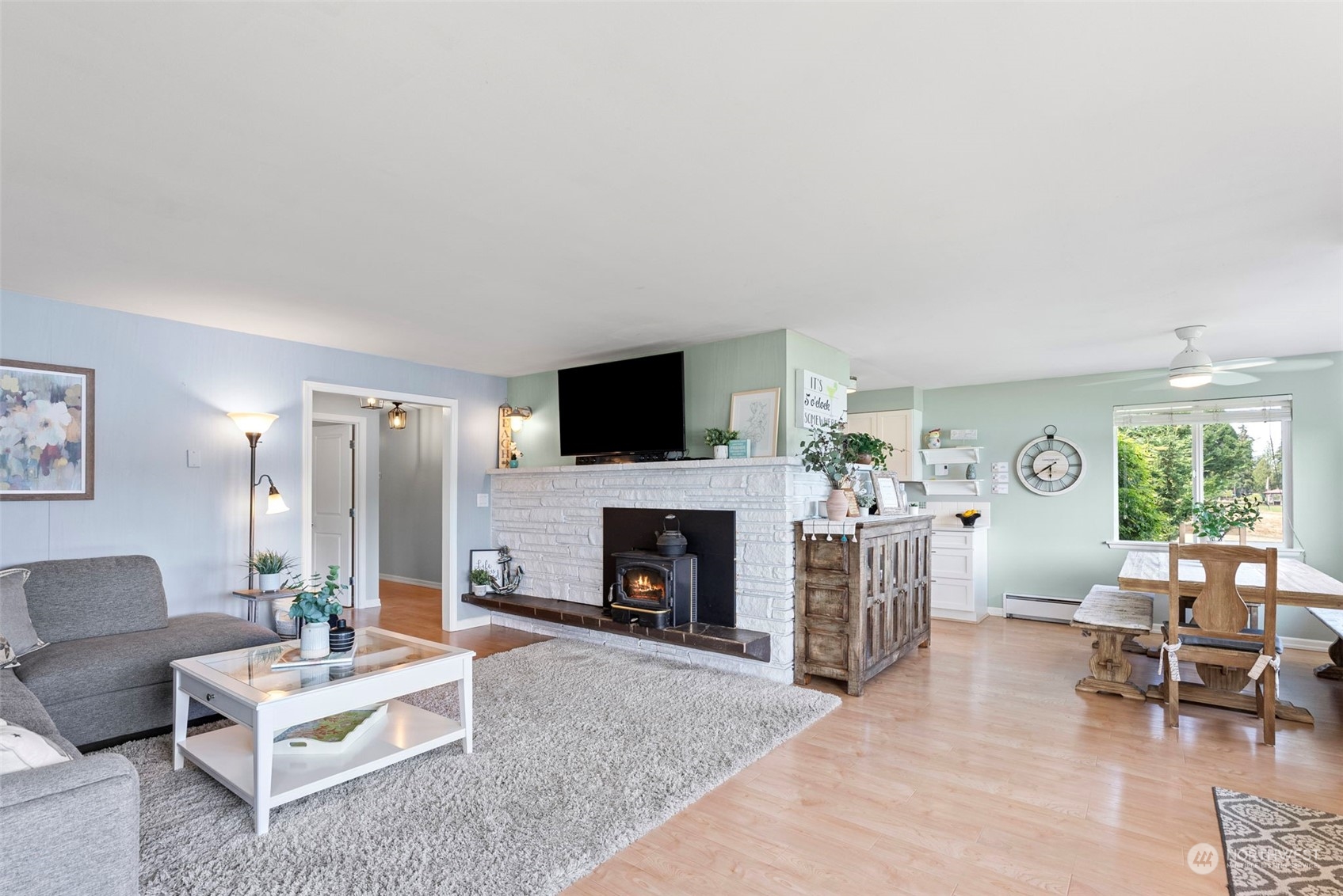 3061 E Pickering Road