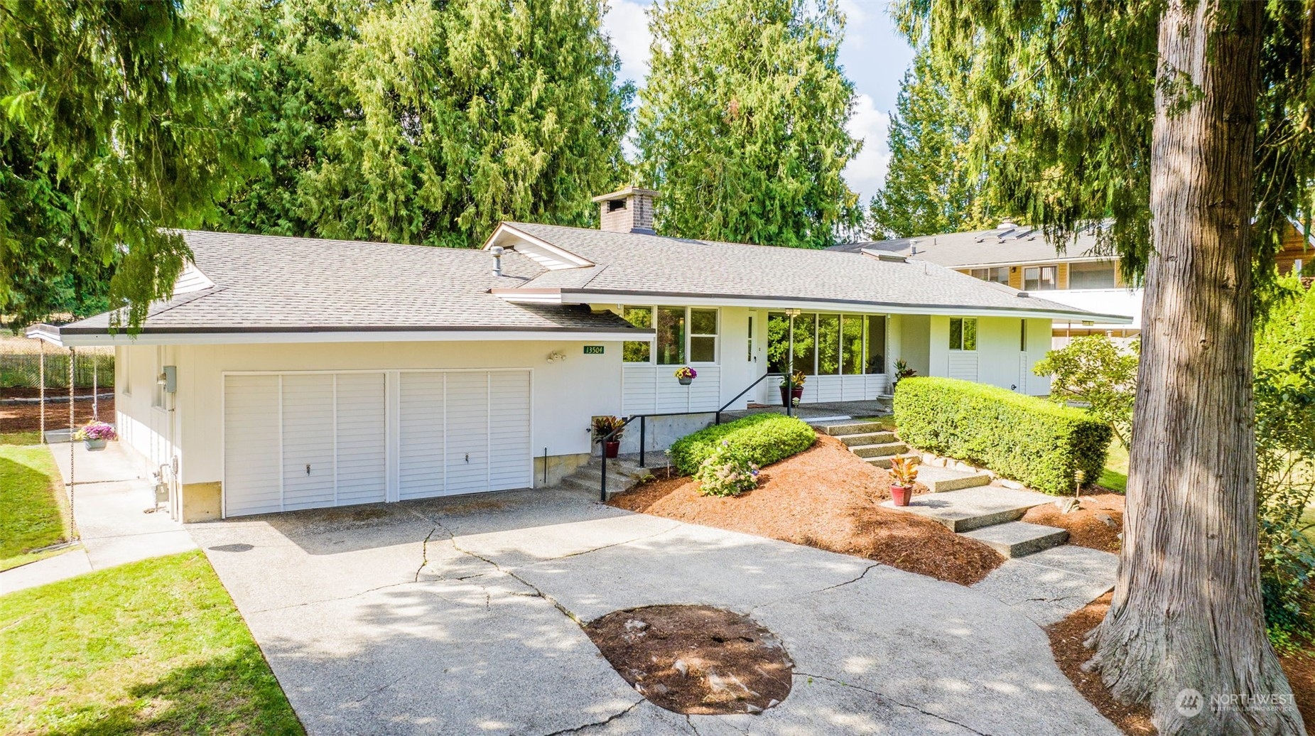 13504 Kenwanda Drive