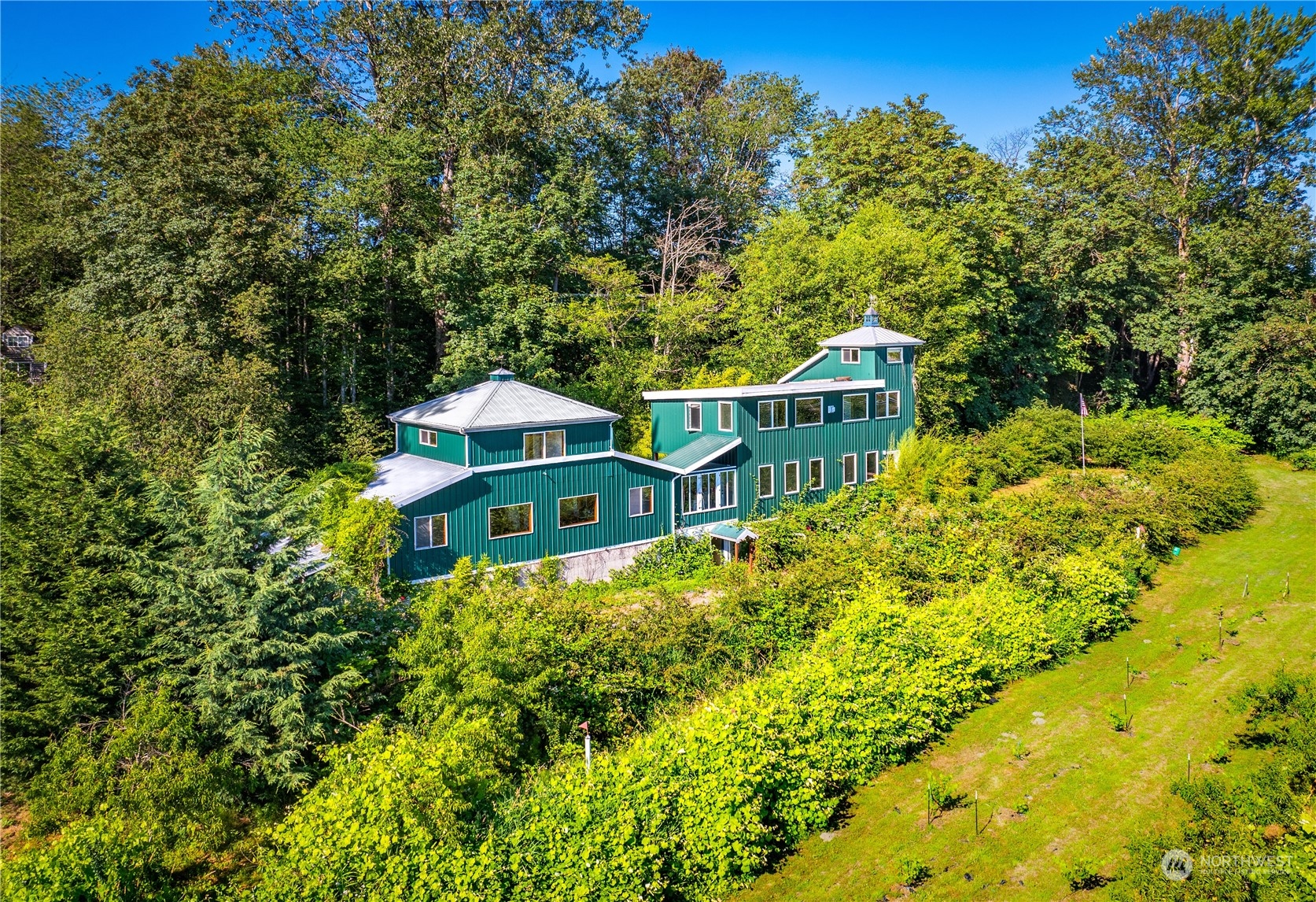6621 RIVERVIEW ROAD