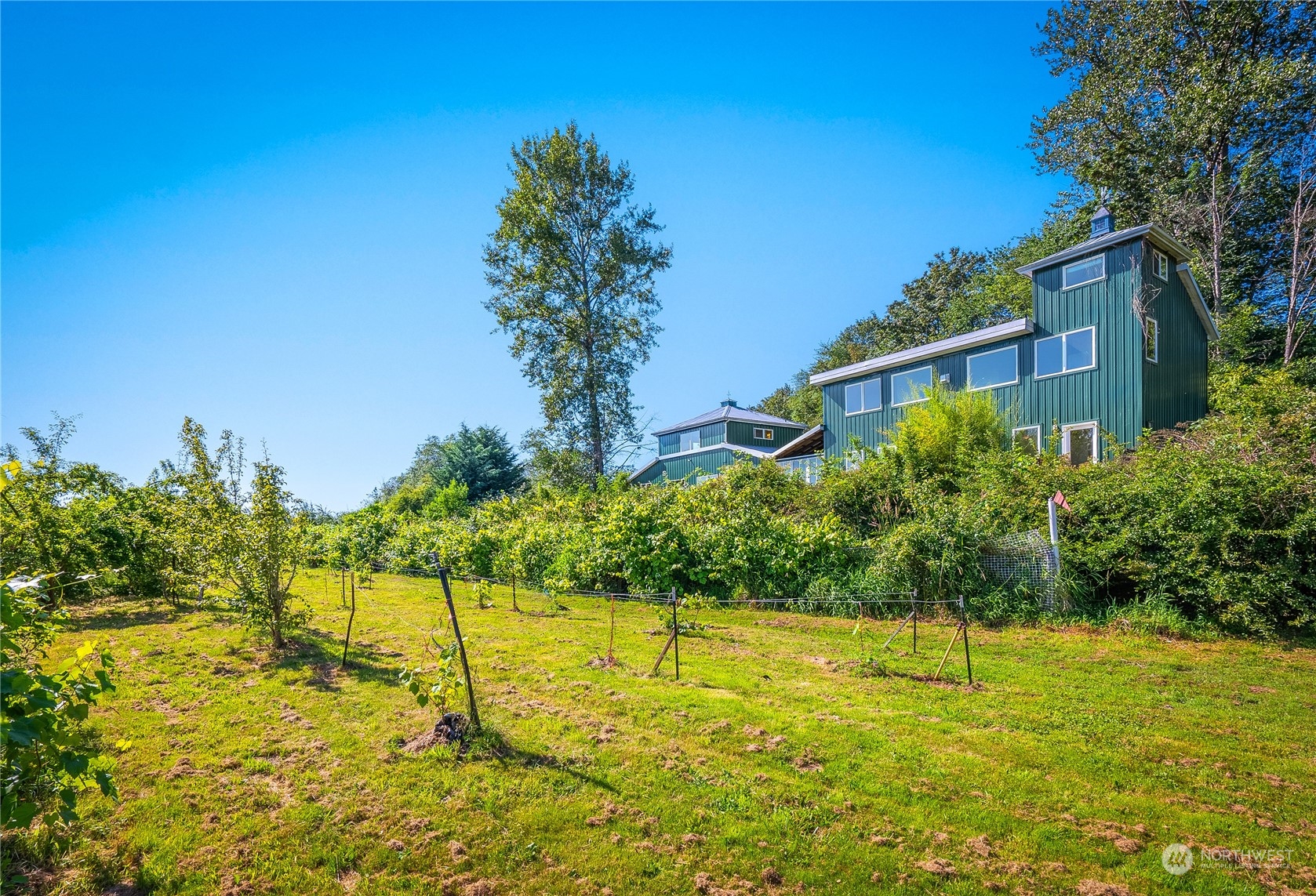 6621 RIVERVIEW ROAD