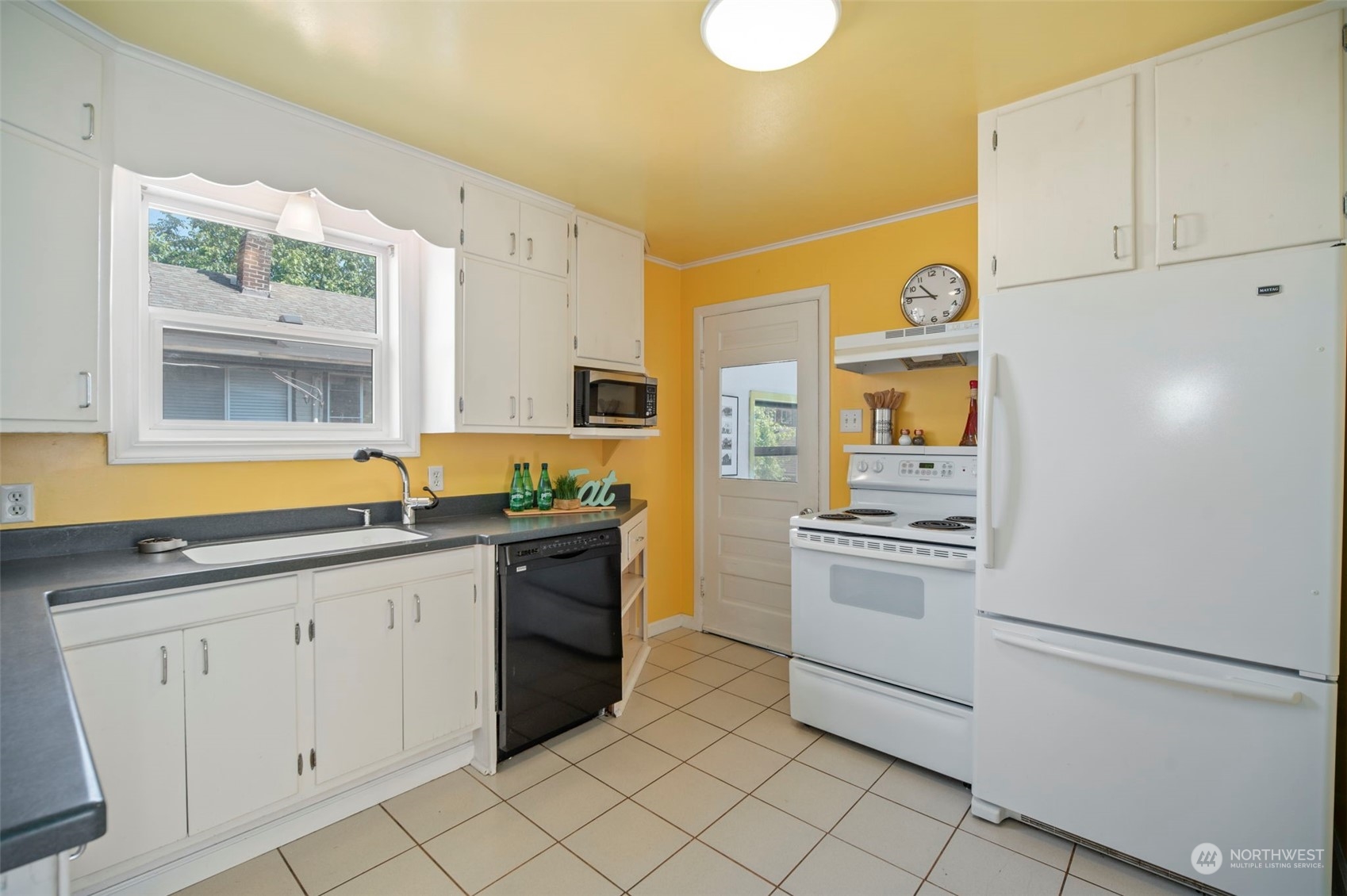 4251 S Juneau \ Street