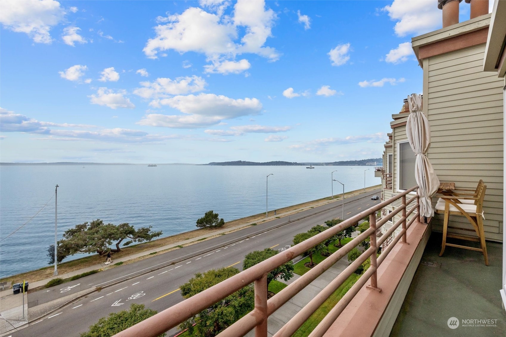 1564 Alki Avenue SW #406