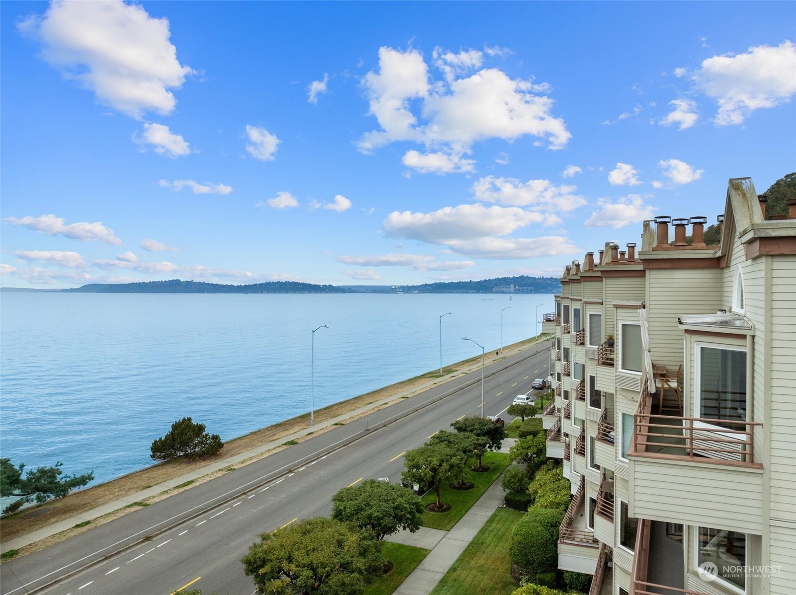 1564 Alki Avenue SW #406