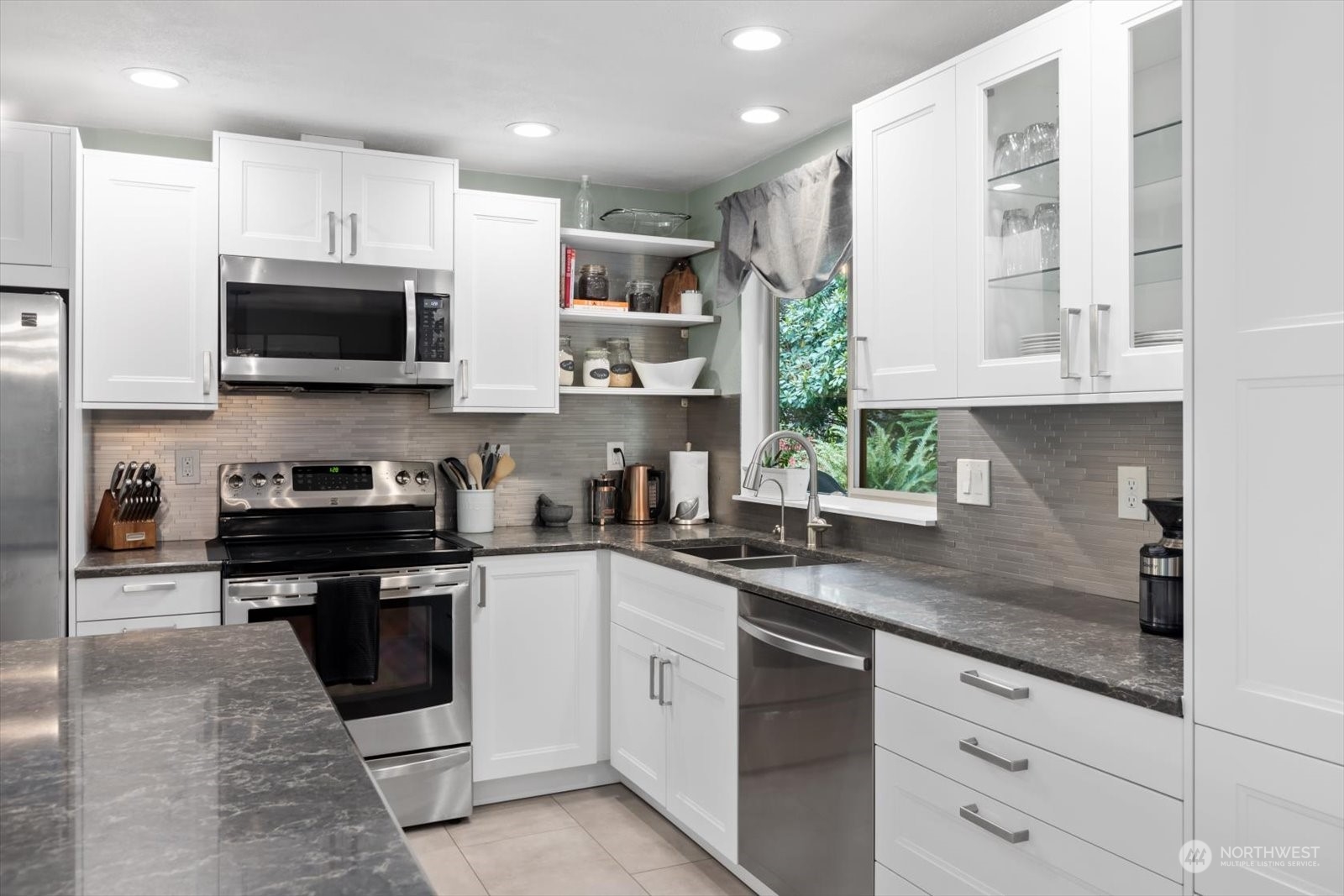 21328 2nd Drive SE