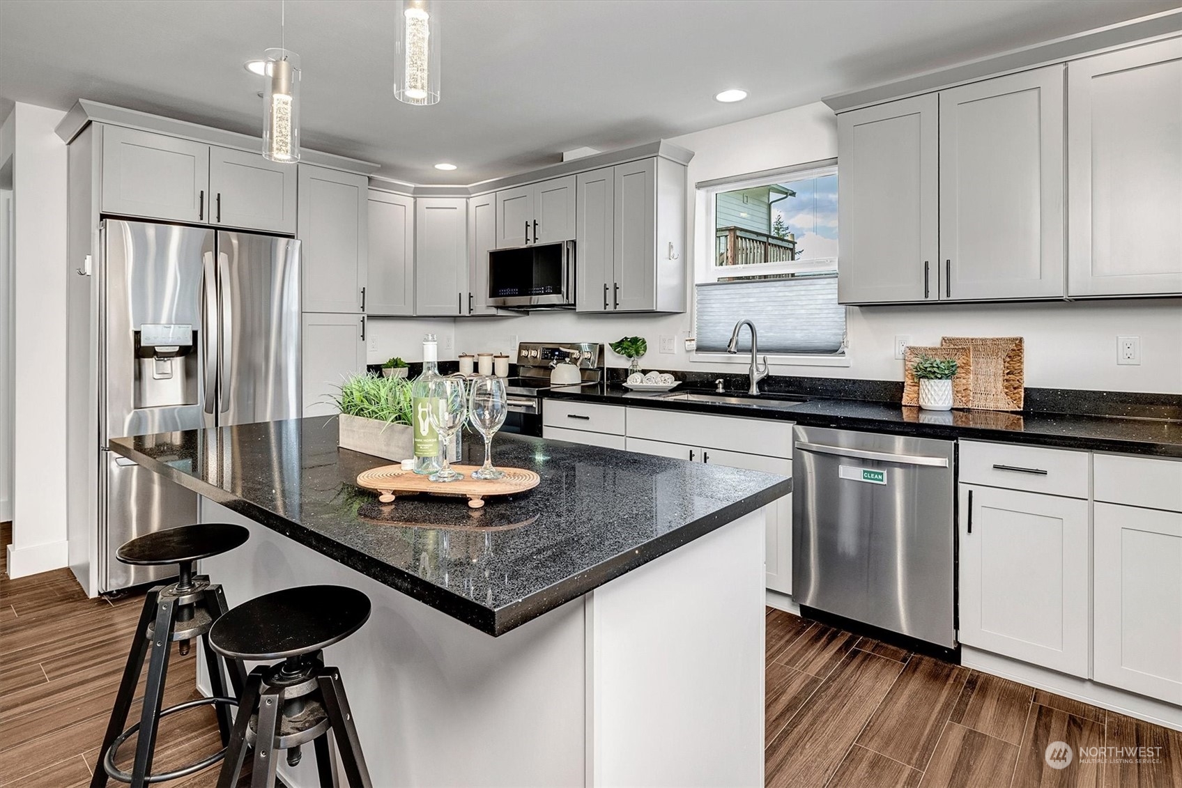 324 E 2nd Street #B