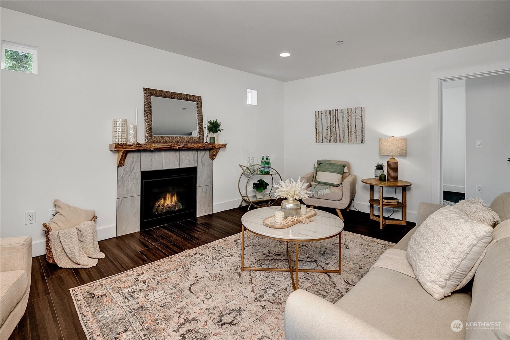 324 E 2nd Street #B
