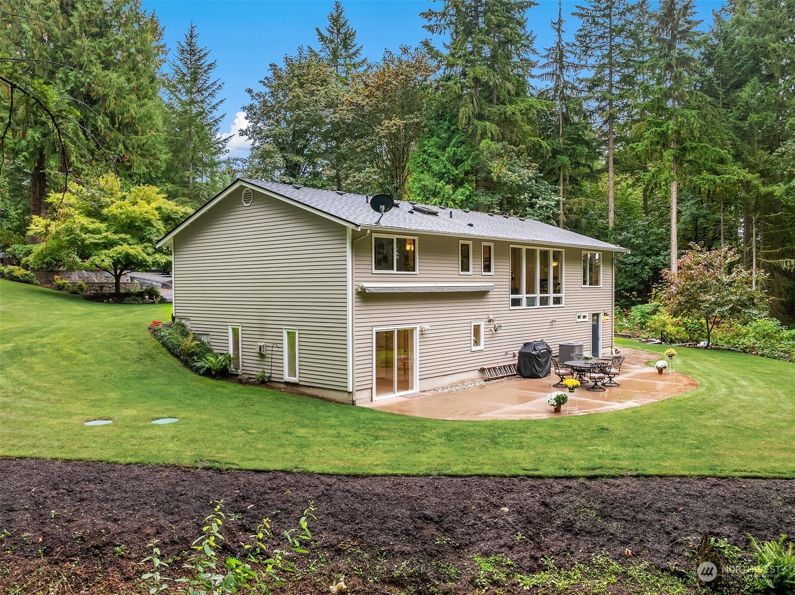 5921 188th St SE