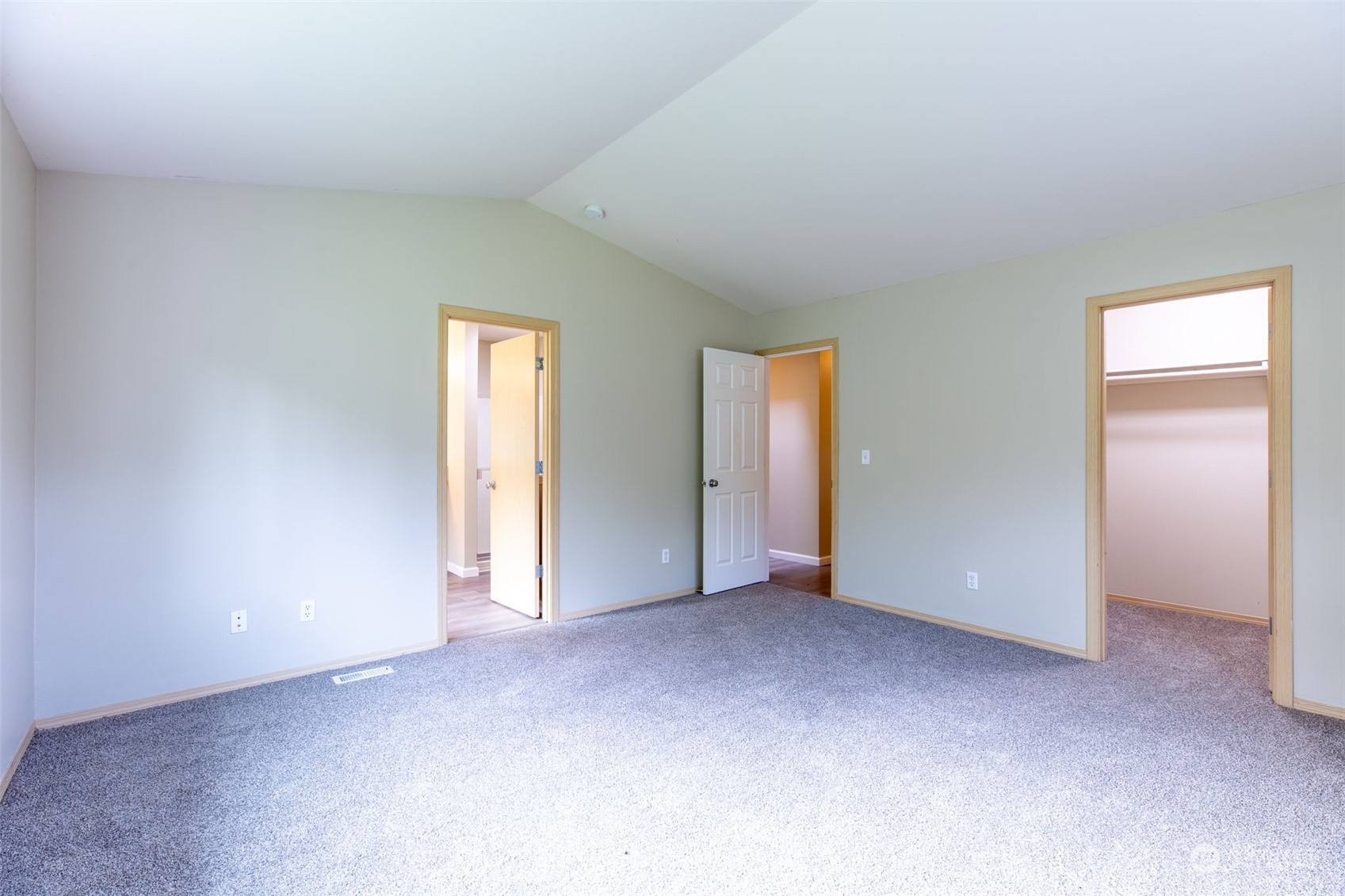 7608 88th Place NE