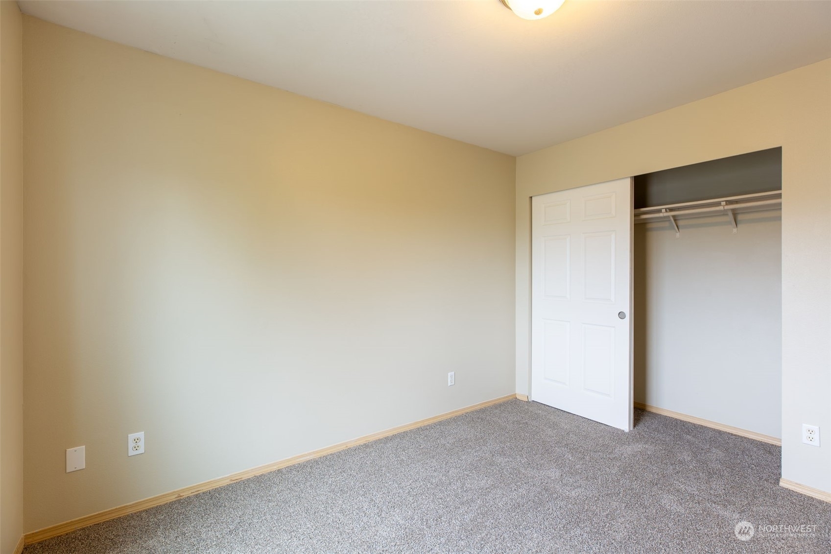 7608 88th Place NE