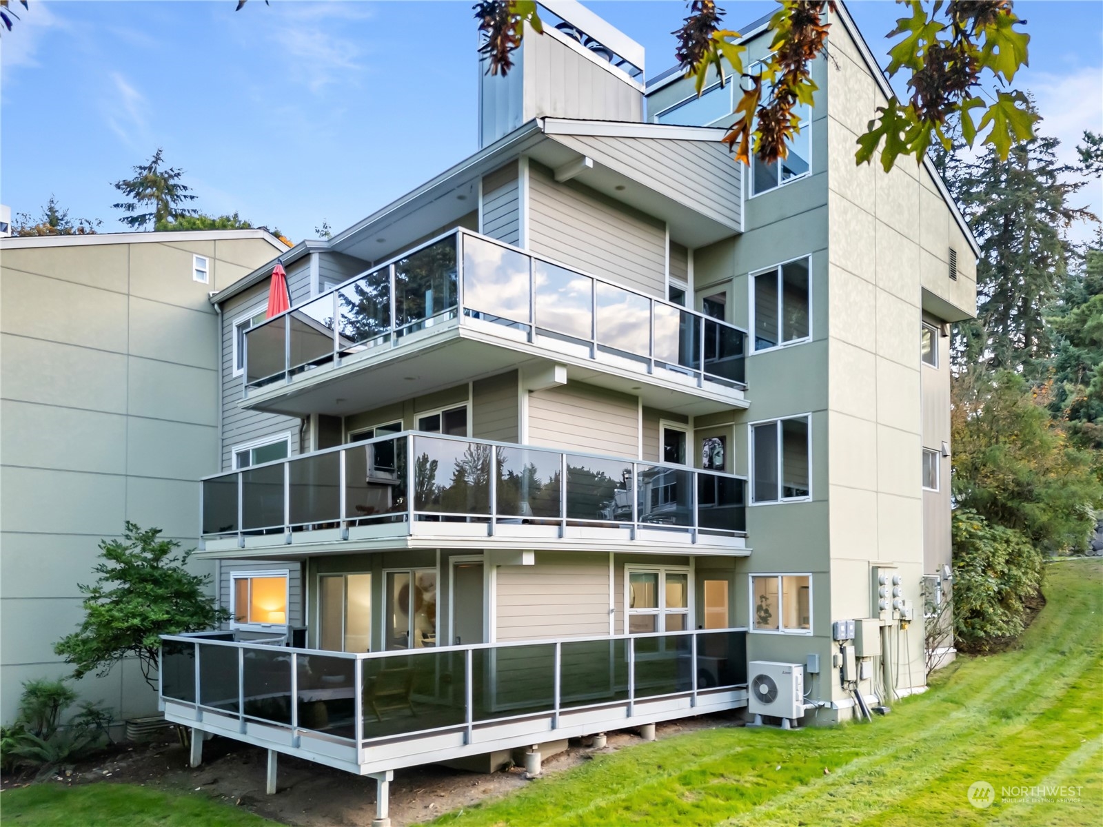 15730 NE 70th Court