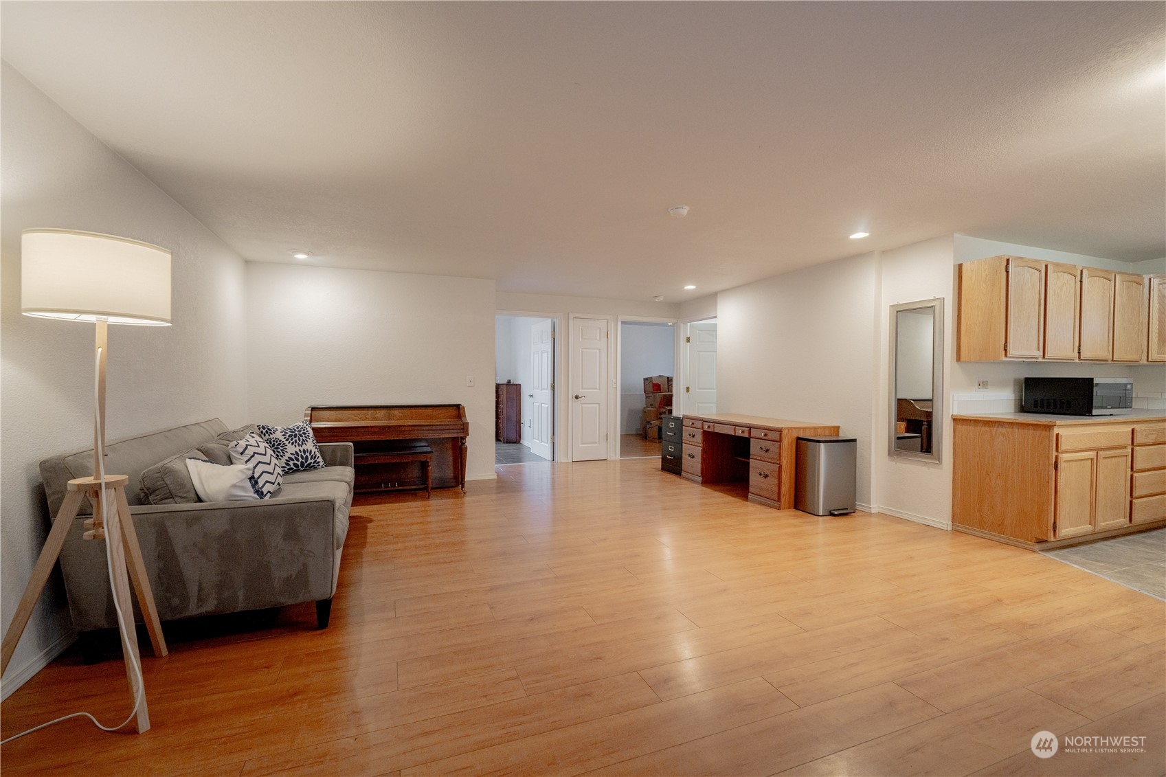 8726 13th Street NE