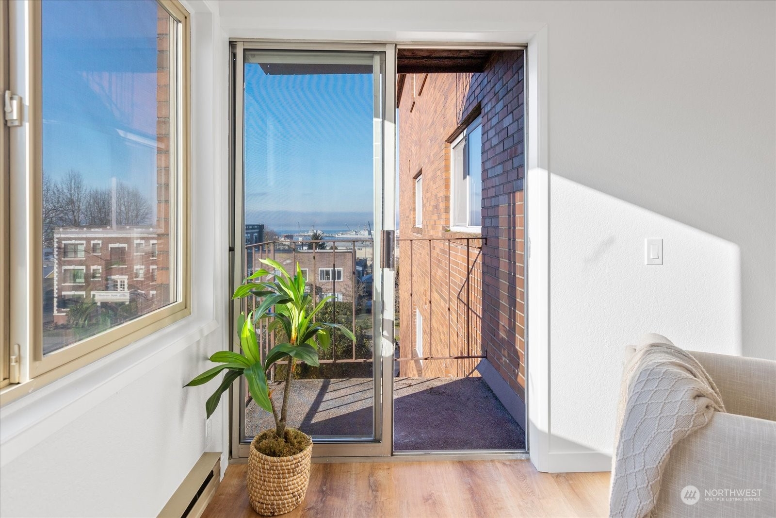 2619 Rucker Avenue Unit: 9