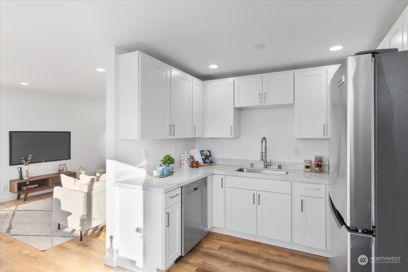 2619 Rucker Avenue Unit: 9