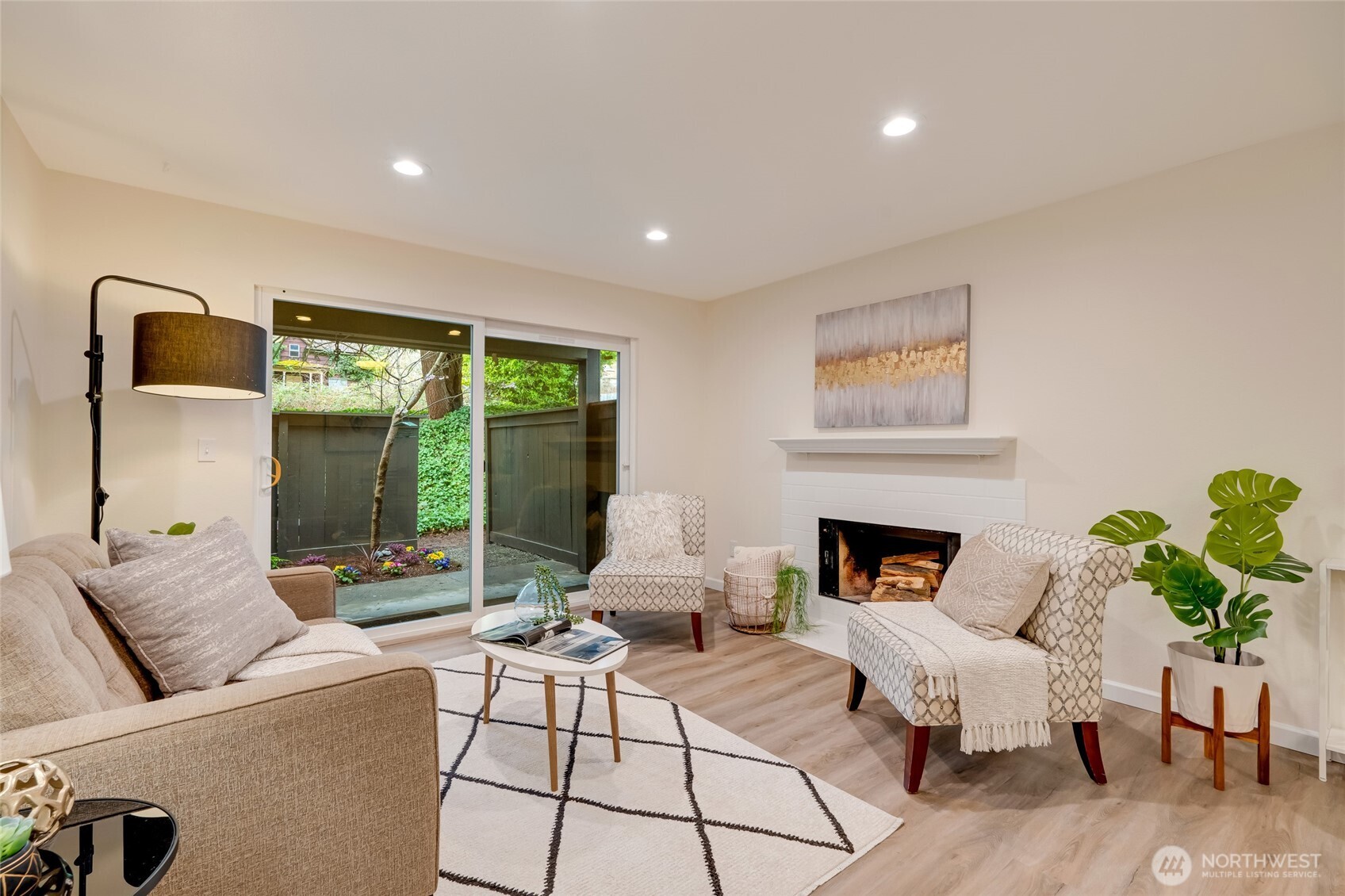 11917 93rd Lane NE Unit: 103