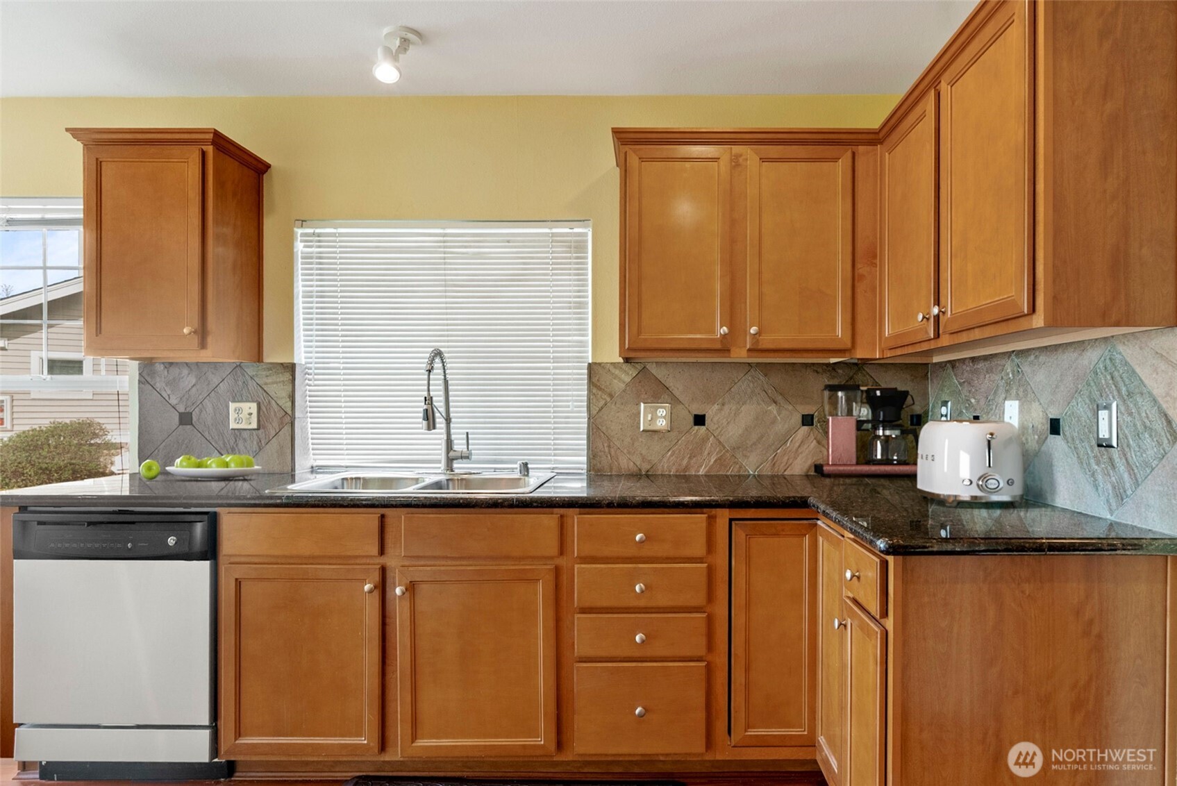 2514 85th Drive NE Unit: E1