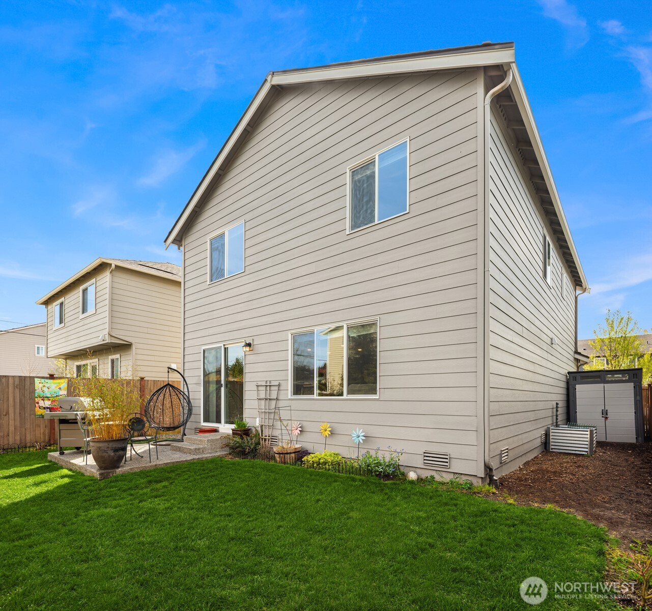 8221 16th Street SE