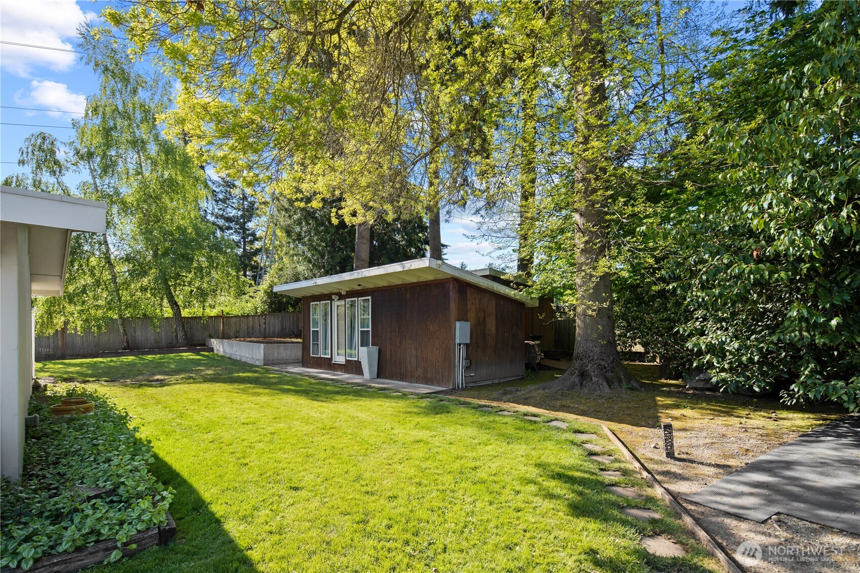 12406 SE 25th Street