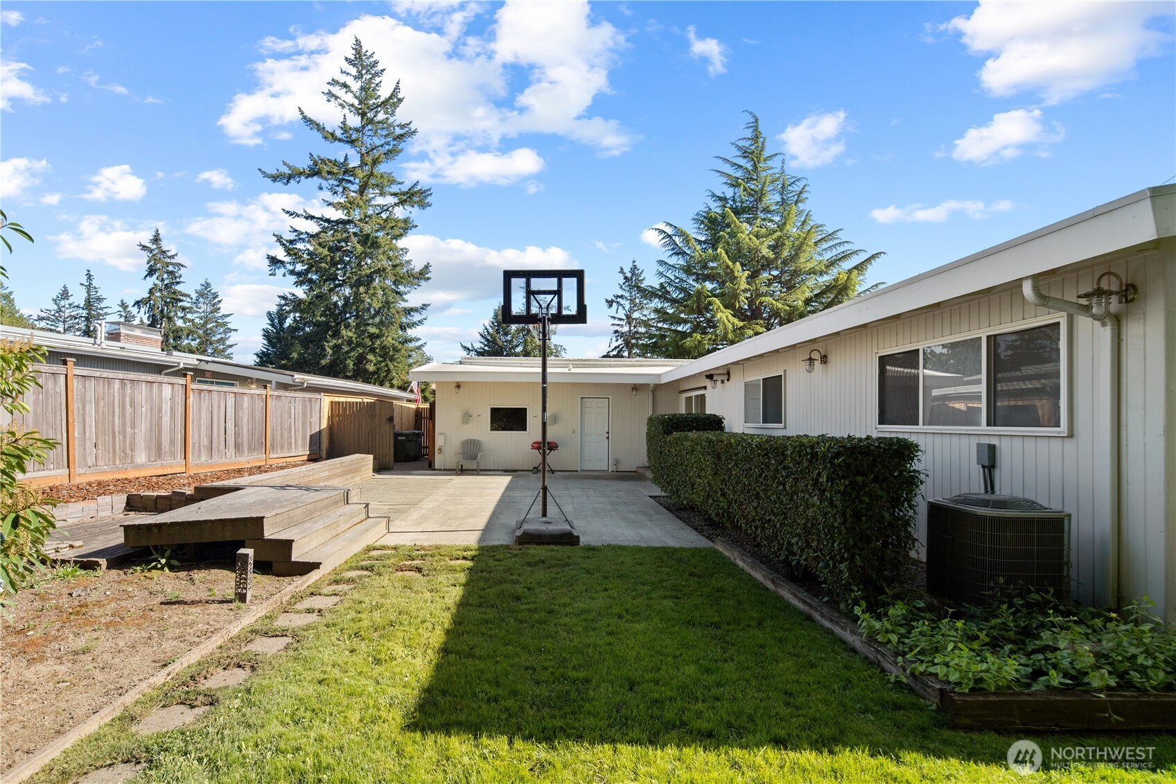 12406 SE 25th Street