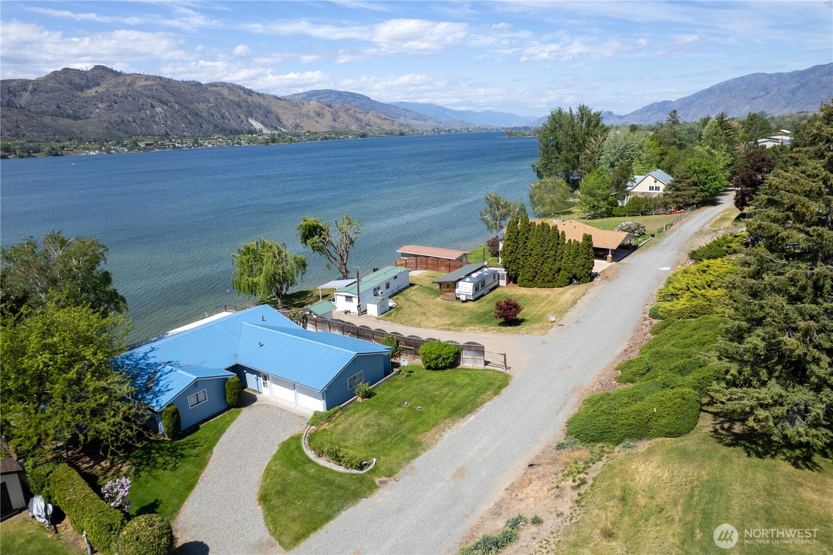 21 Lakeview Loop