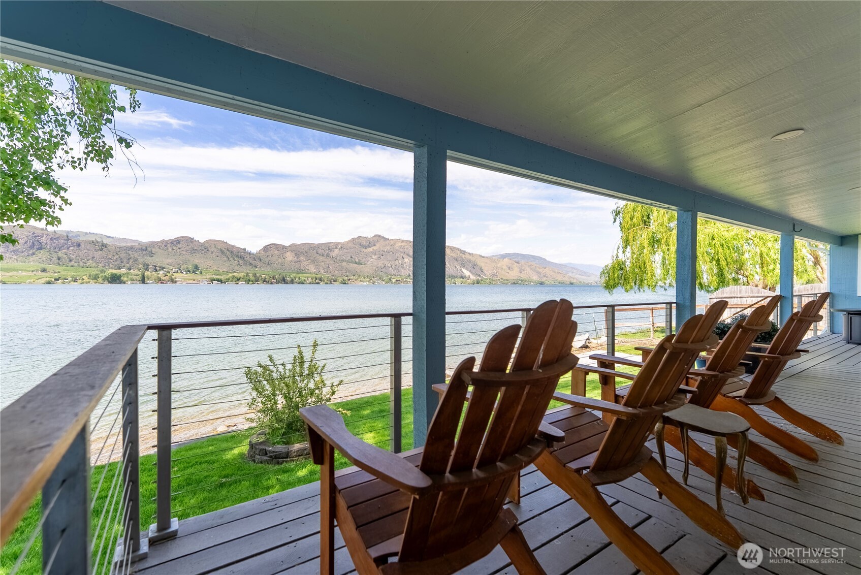 21 Lakeview Loop