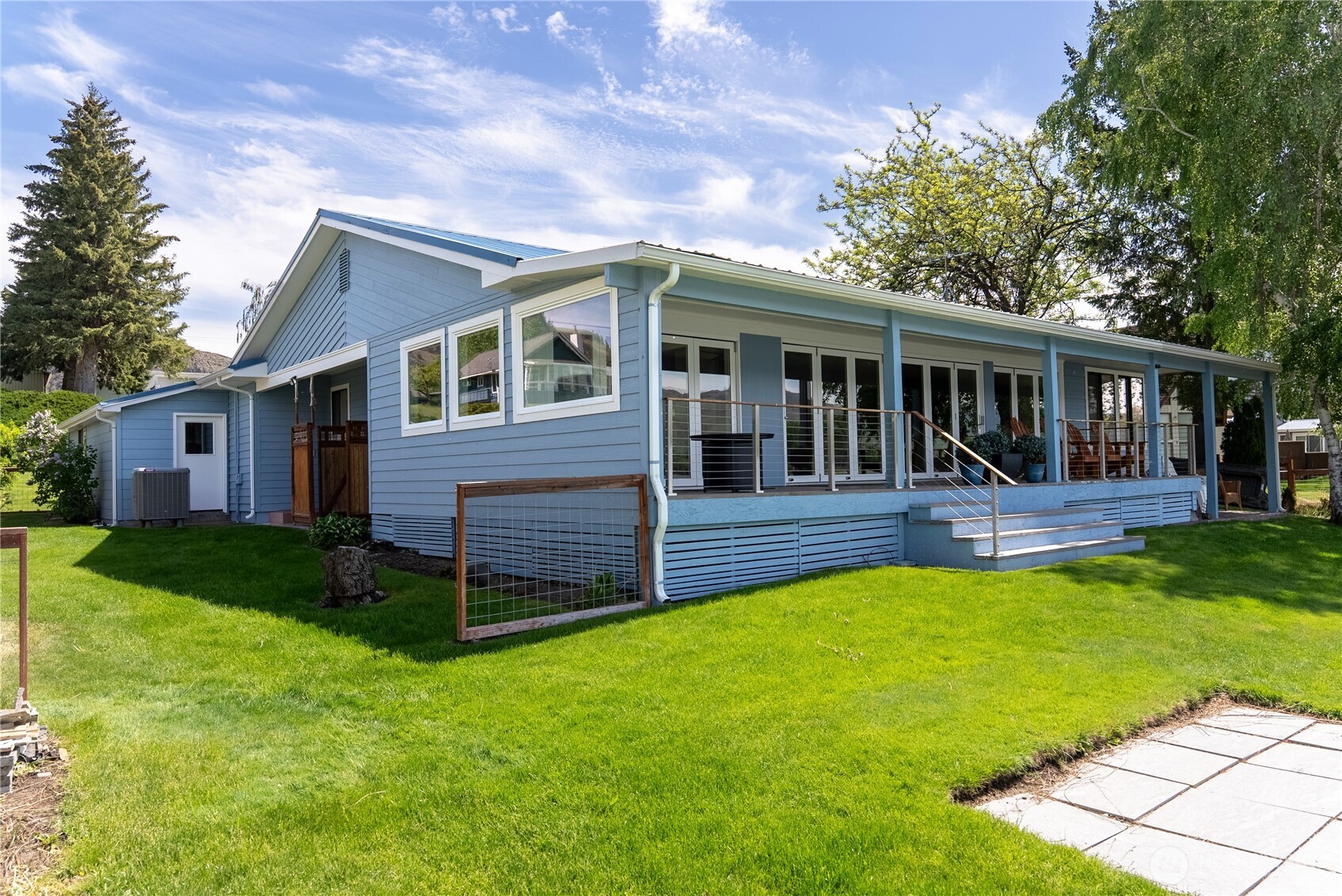 21 Lakeview Loop