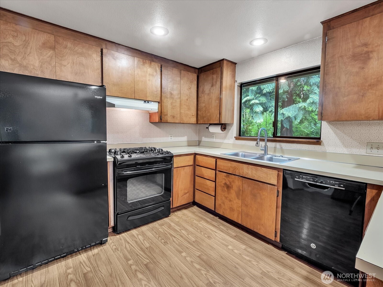 15409 216th Avenue NE