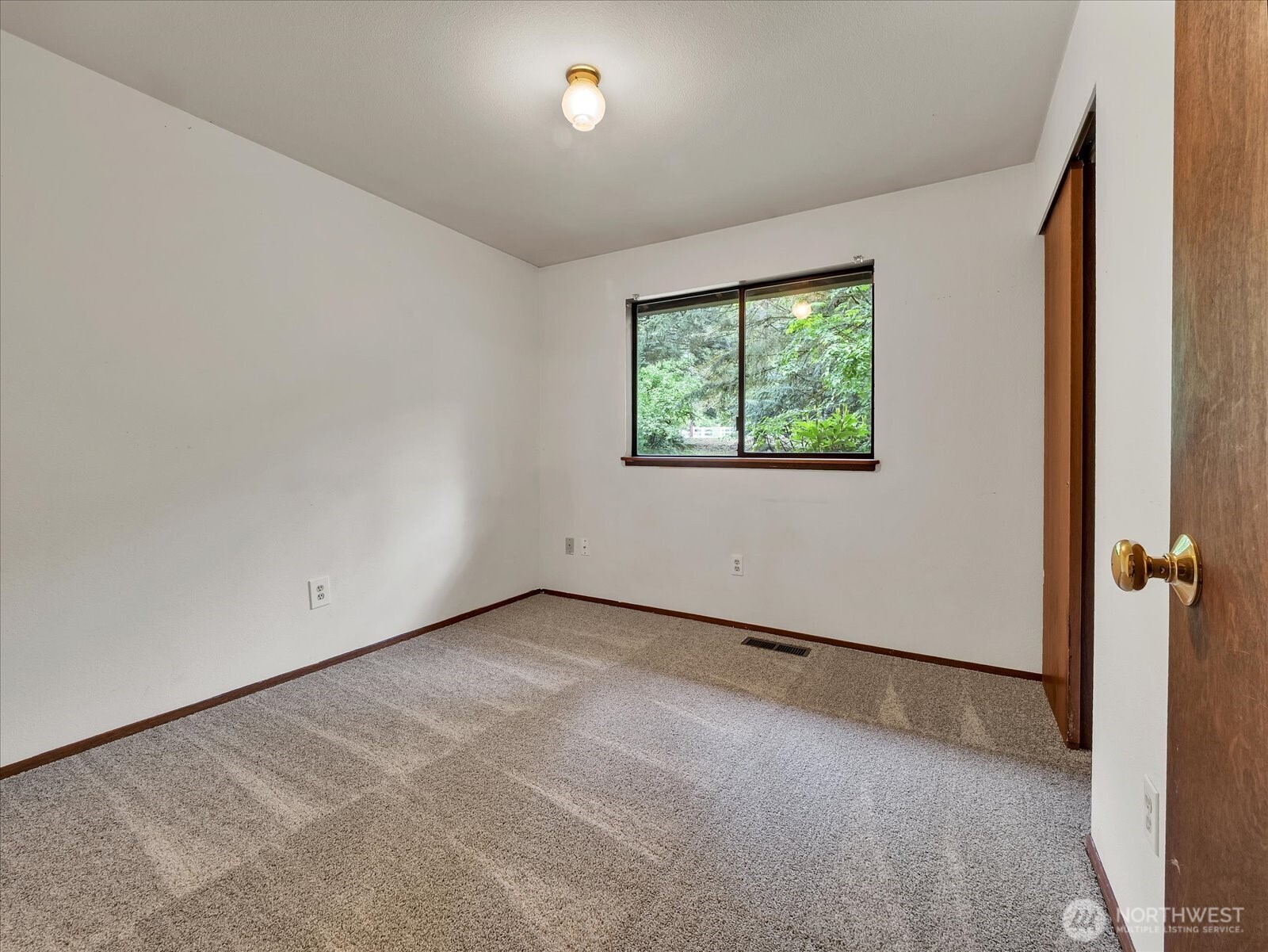 15409 216th Avenue NE