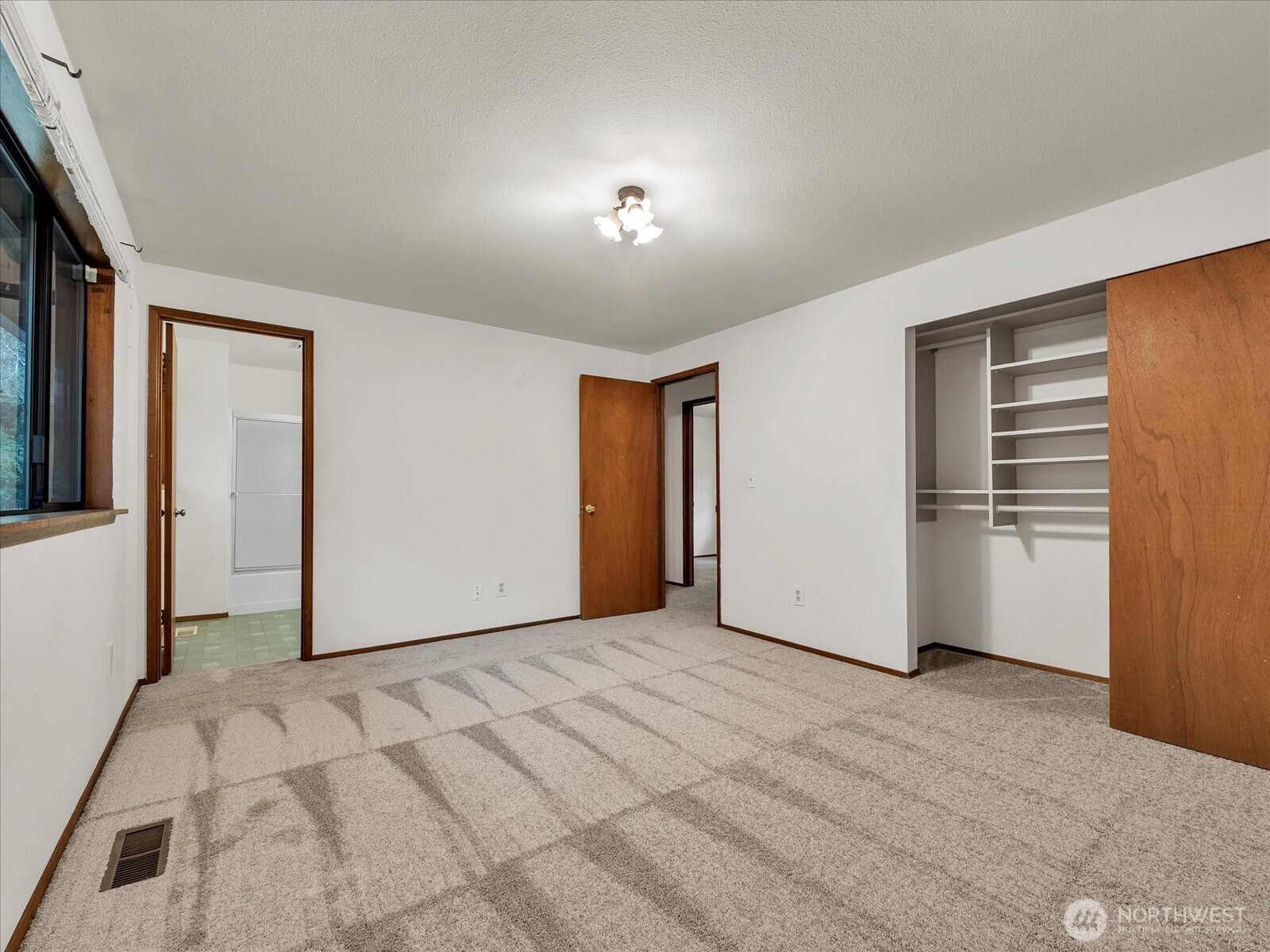 15409 216th Avenue NE