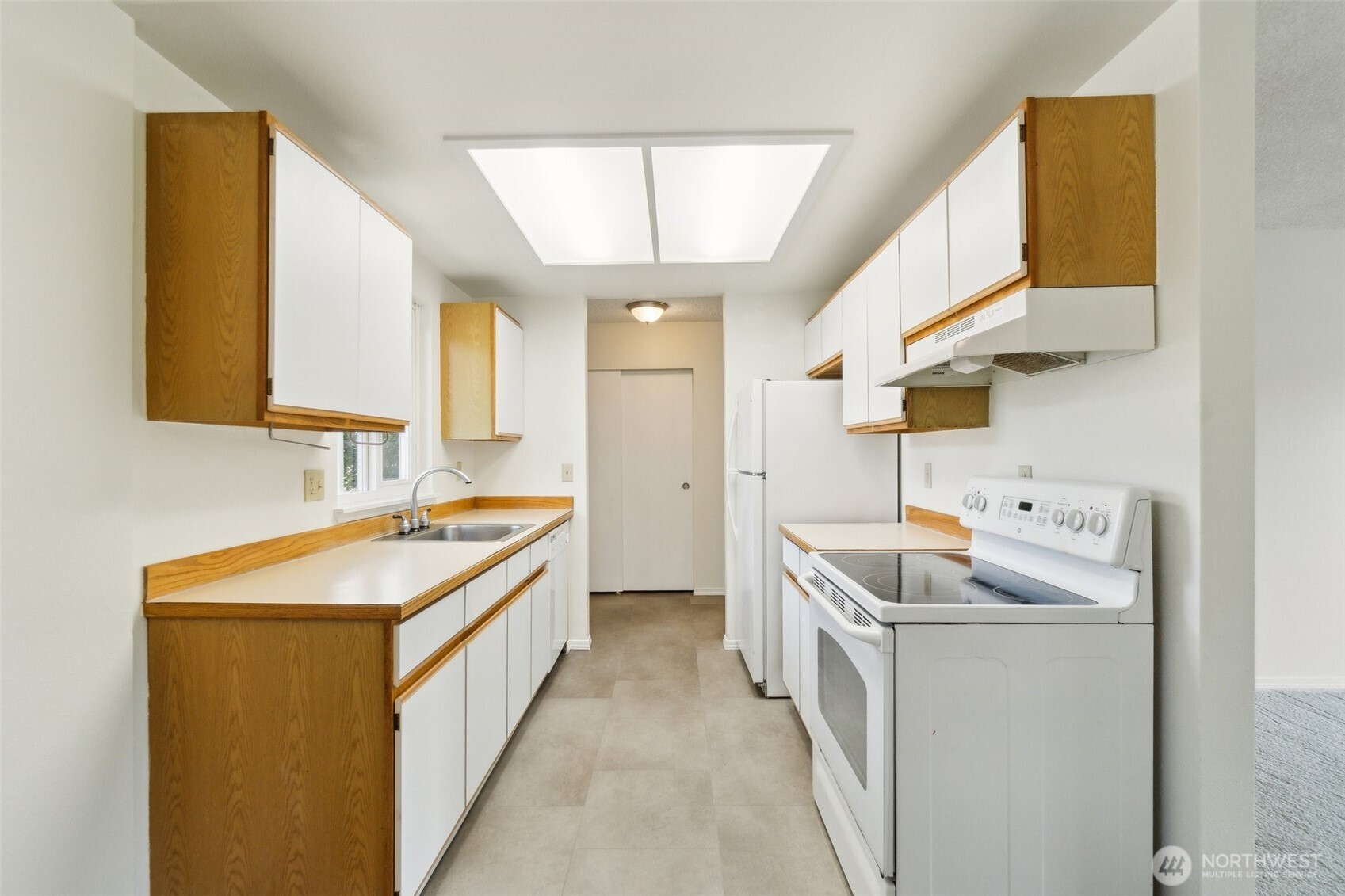 8823 Holly Drive Unit: H102