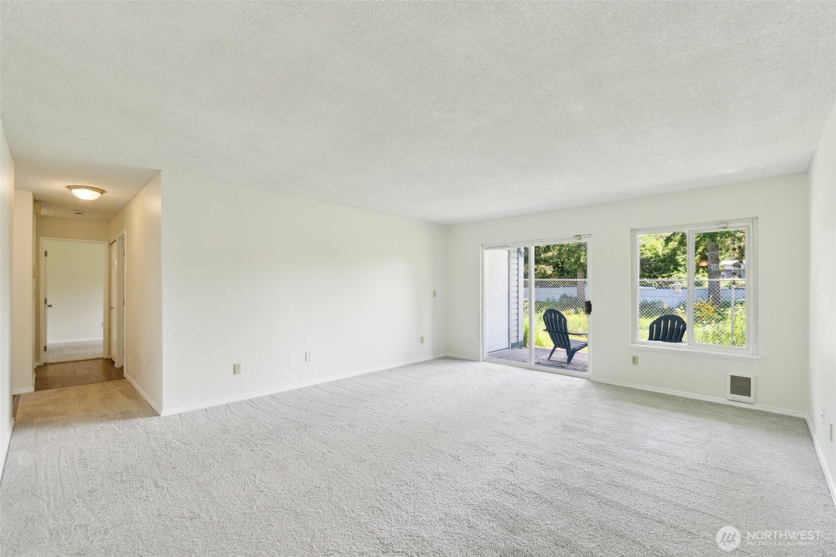 8823 Holly Drive Unit: H102