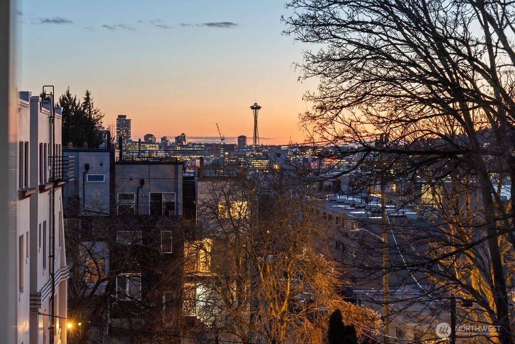2921 Franklin Avenue E Unit: A