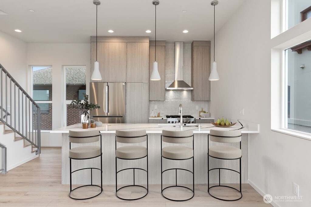 2921 Franklin Avenue E Unit: A