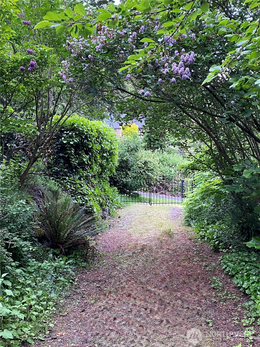 5325 Monta Vista Drive E