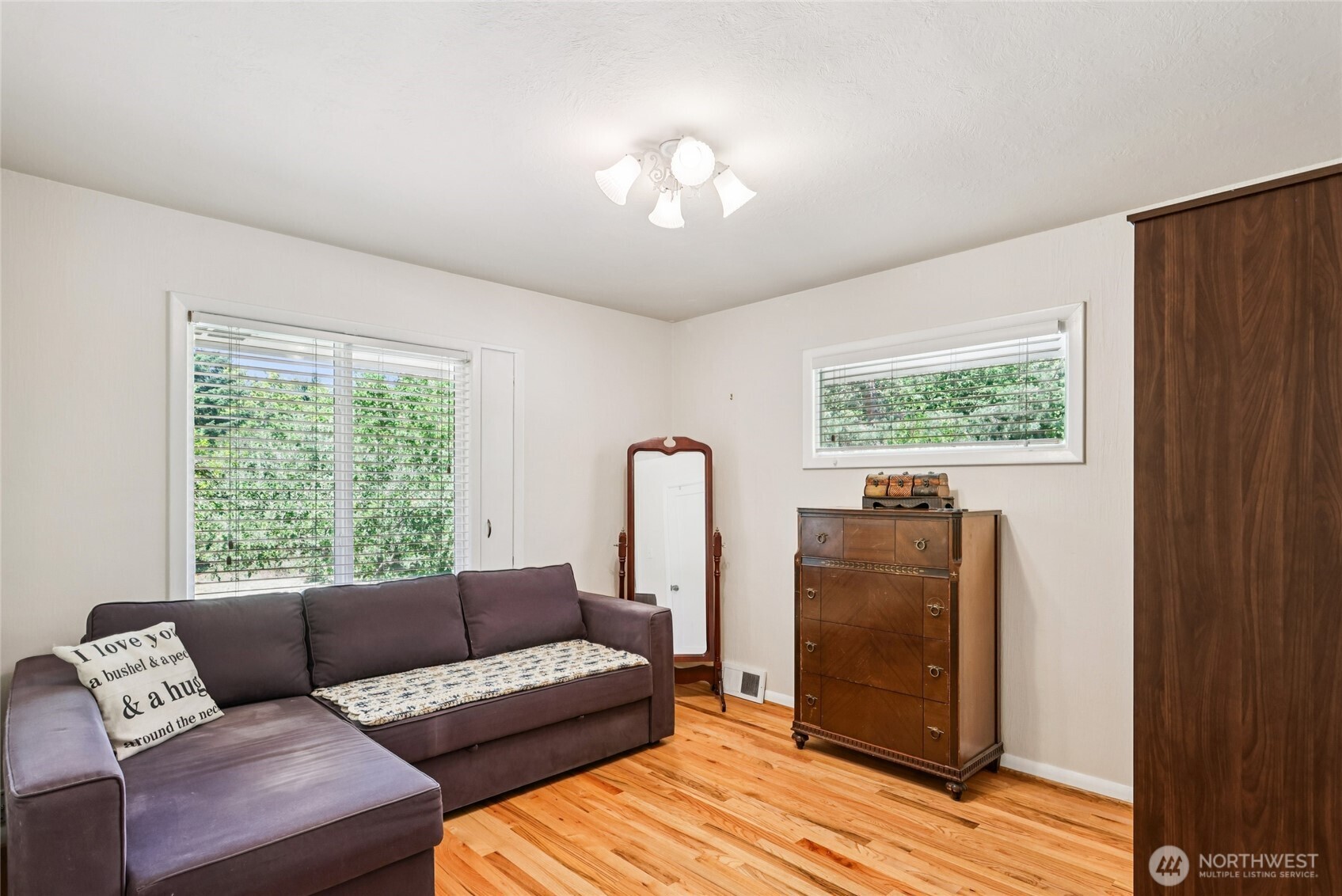 5325 Monta Vista Drive E