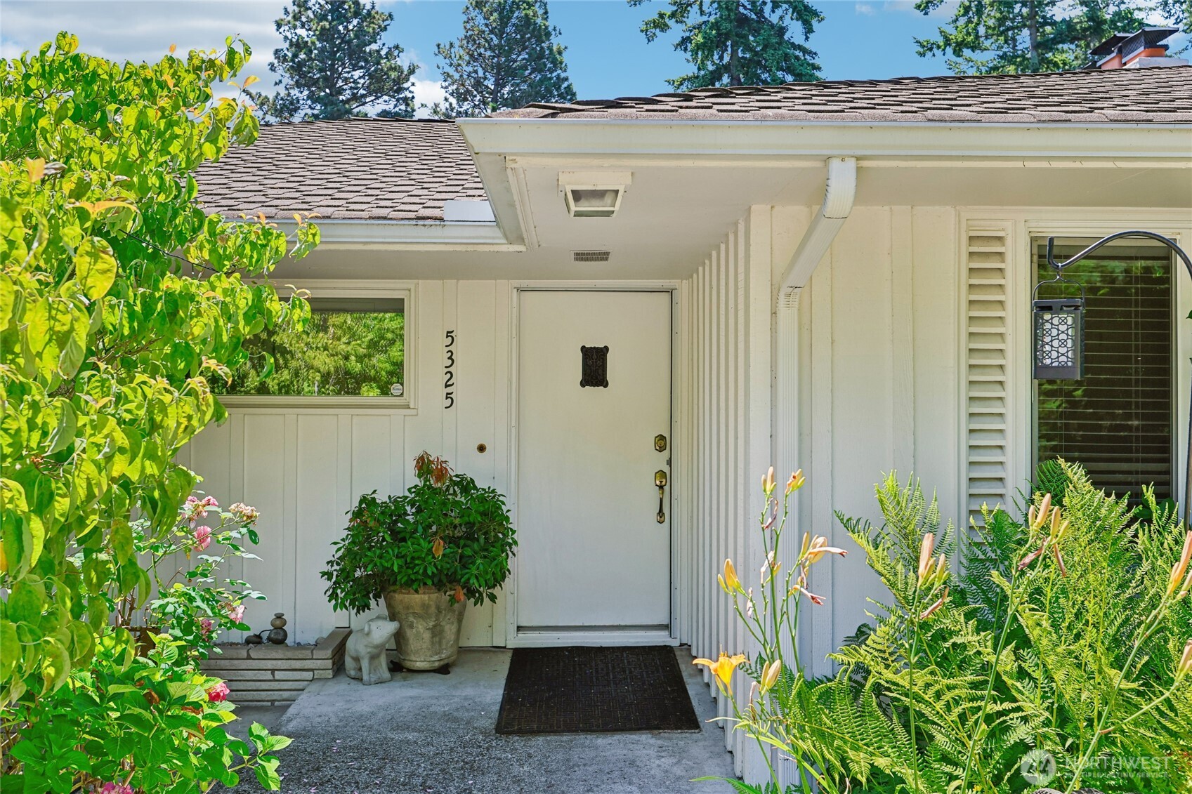 5325 Monta Vista Drive E