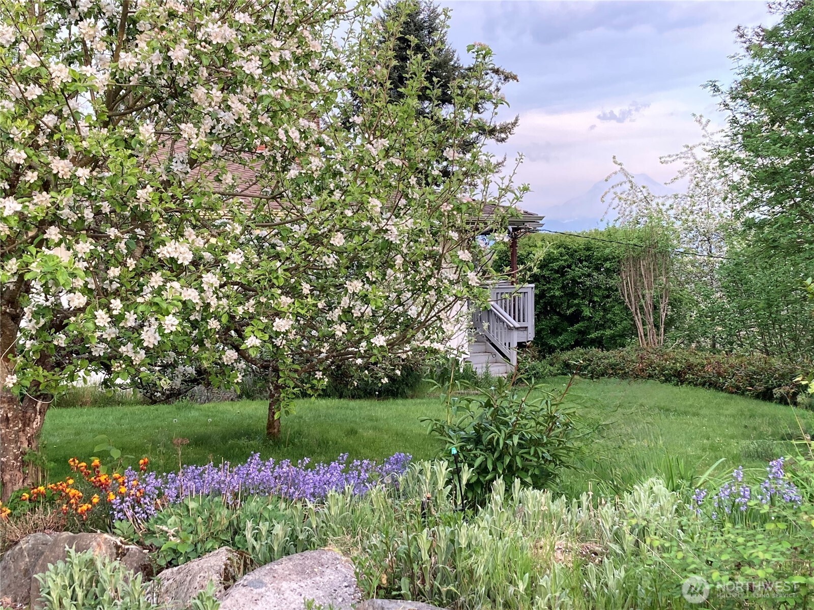 5325 Monta Vista Drive E