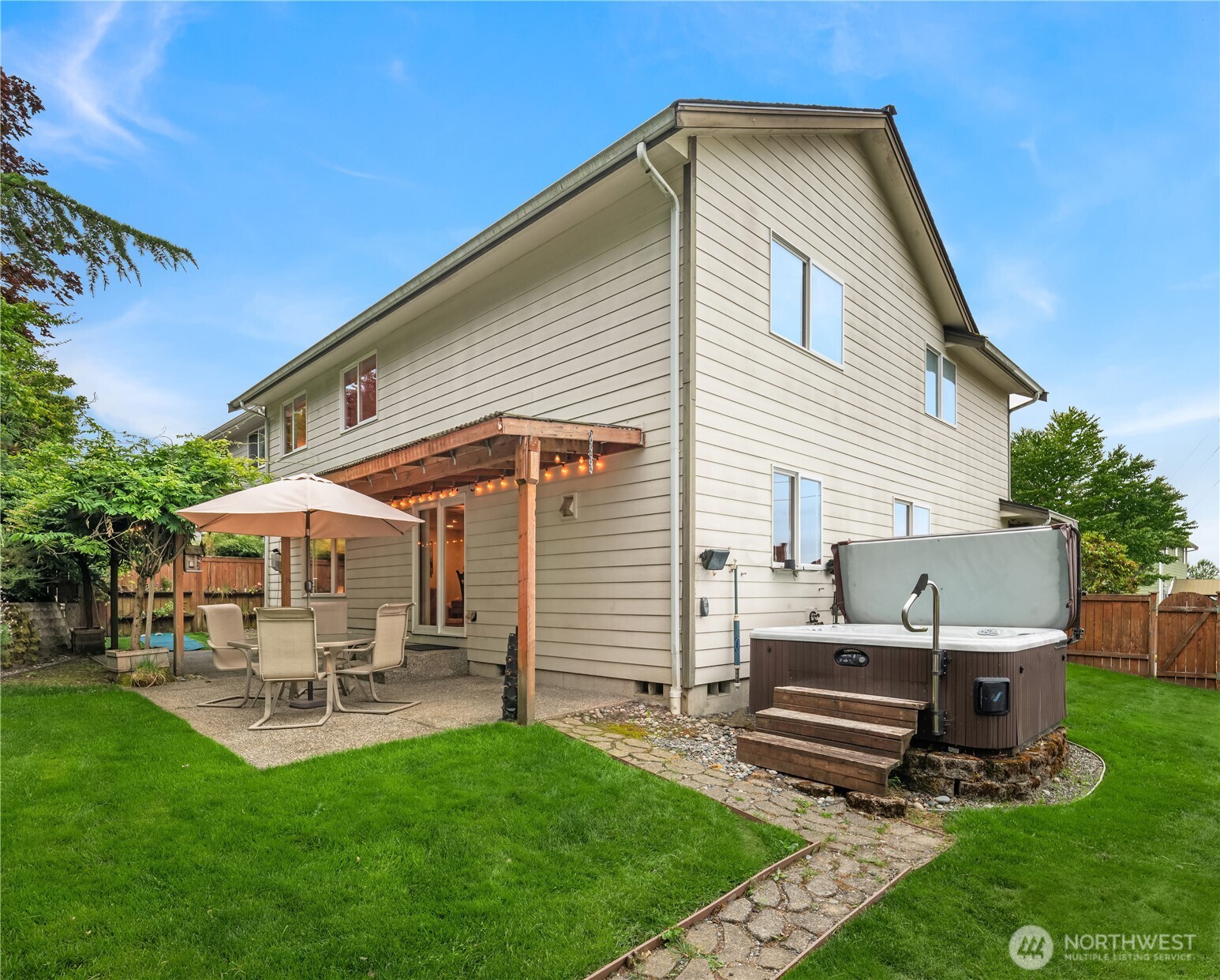 9113 76th Avenue NE