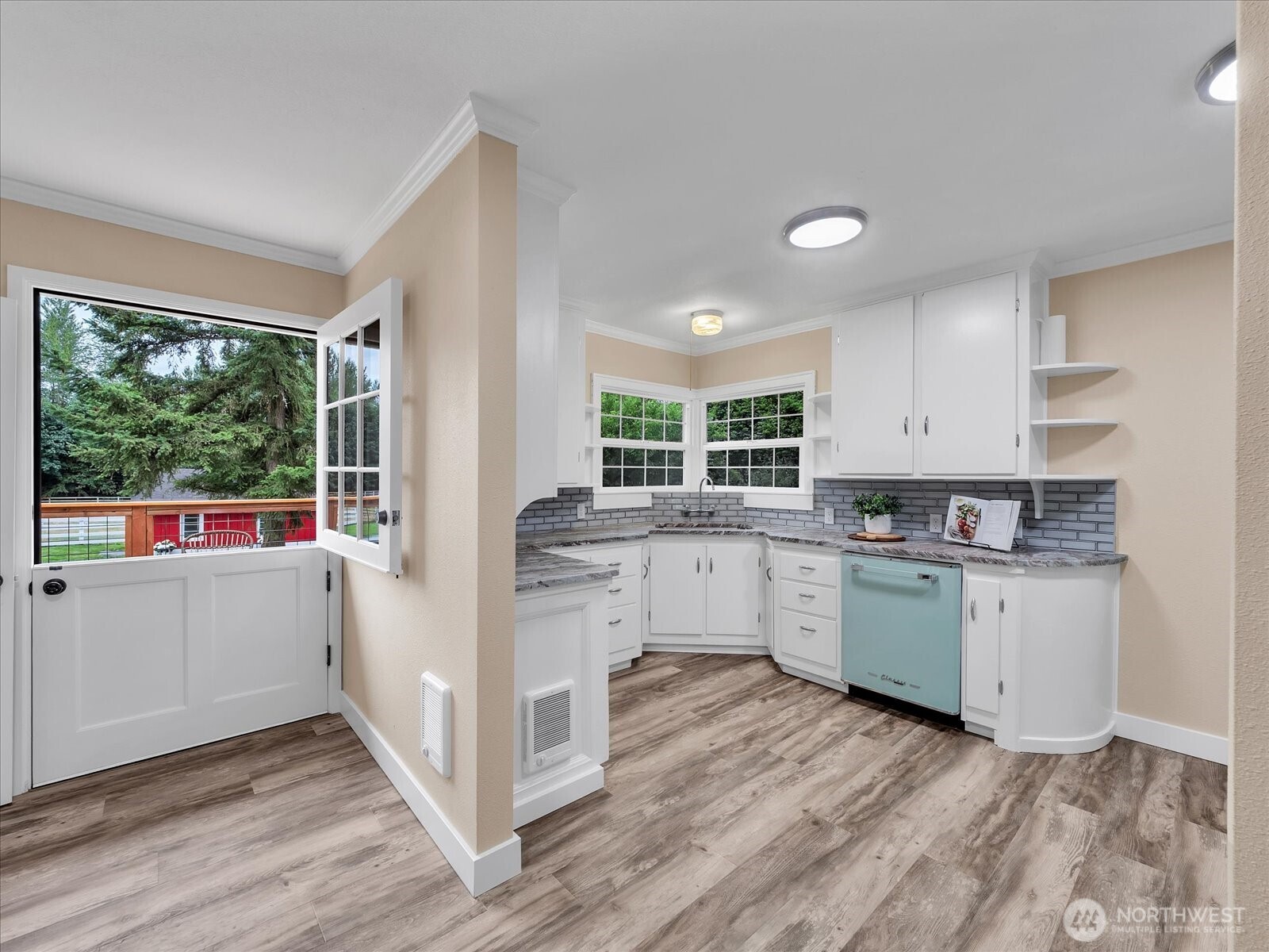6822 Maltby Road