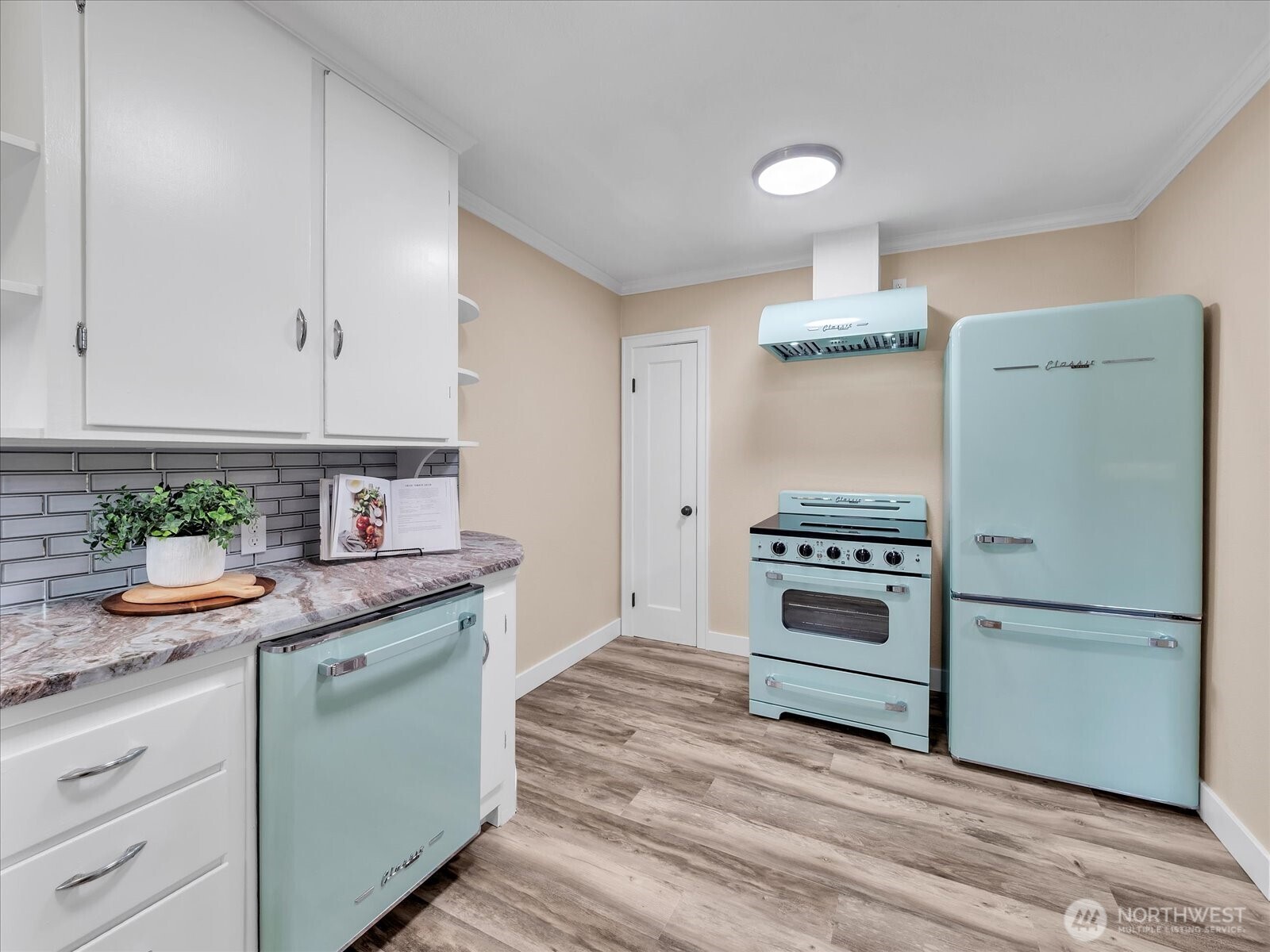 6822 Maltby Road