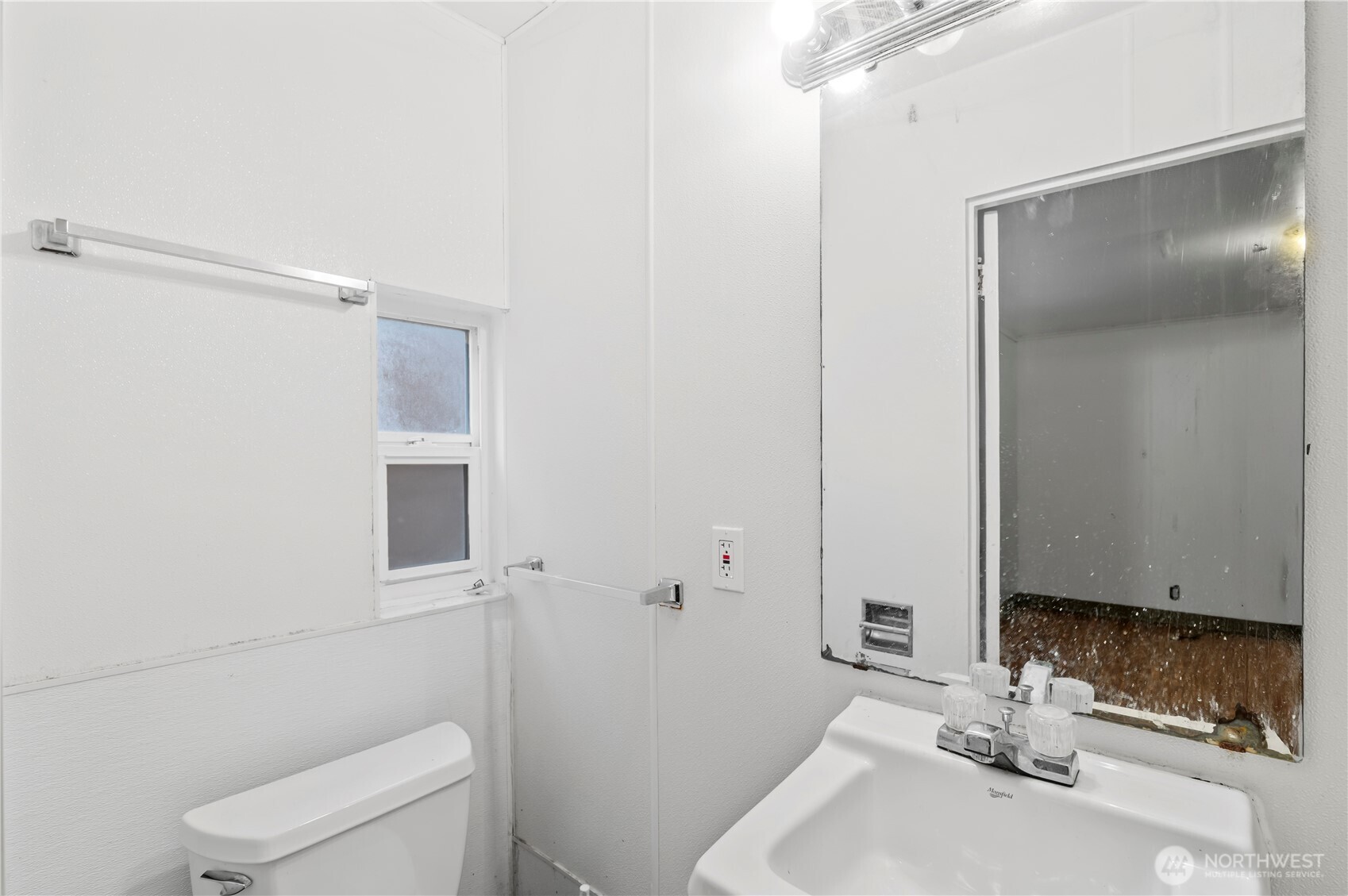 2409 Bickford Avenue