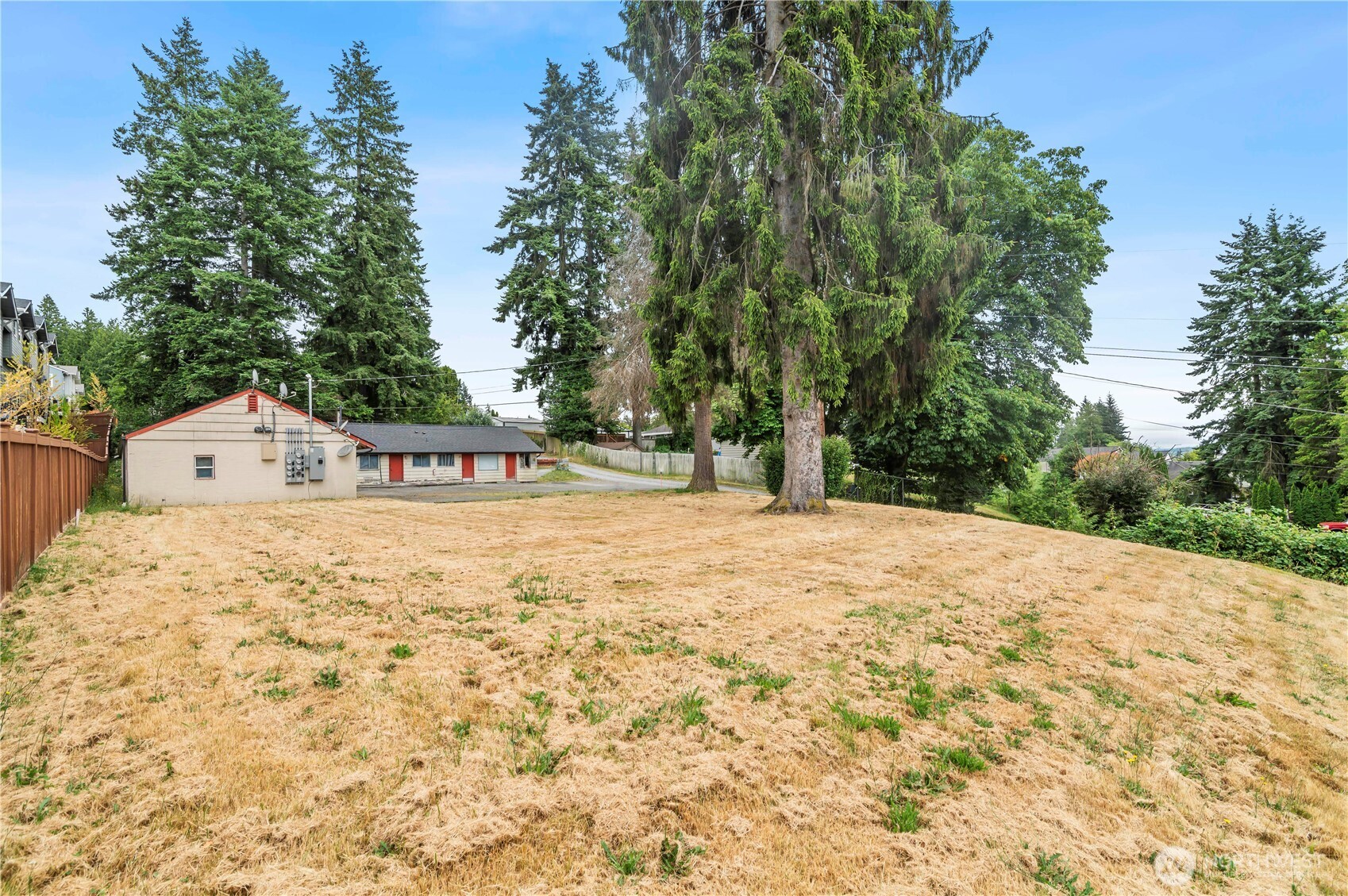 2409 Bickford Avenue