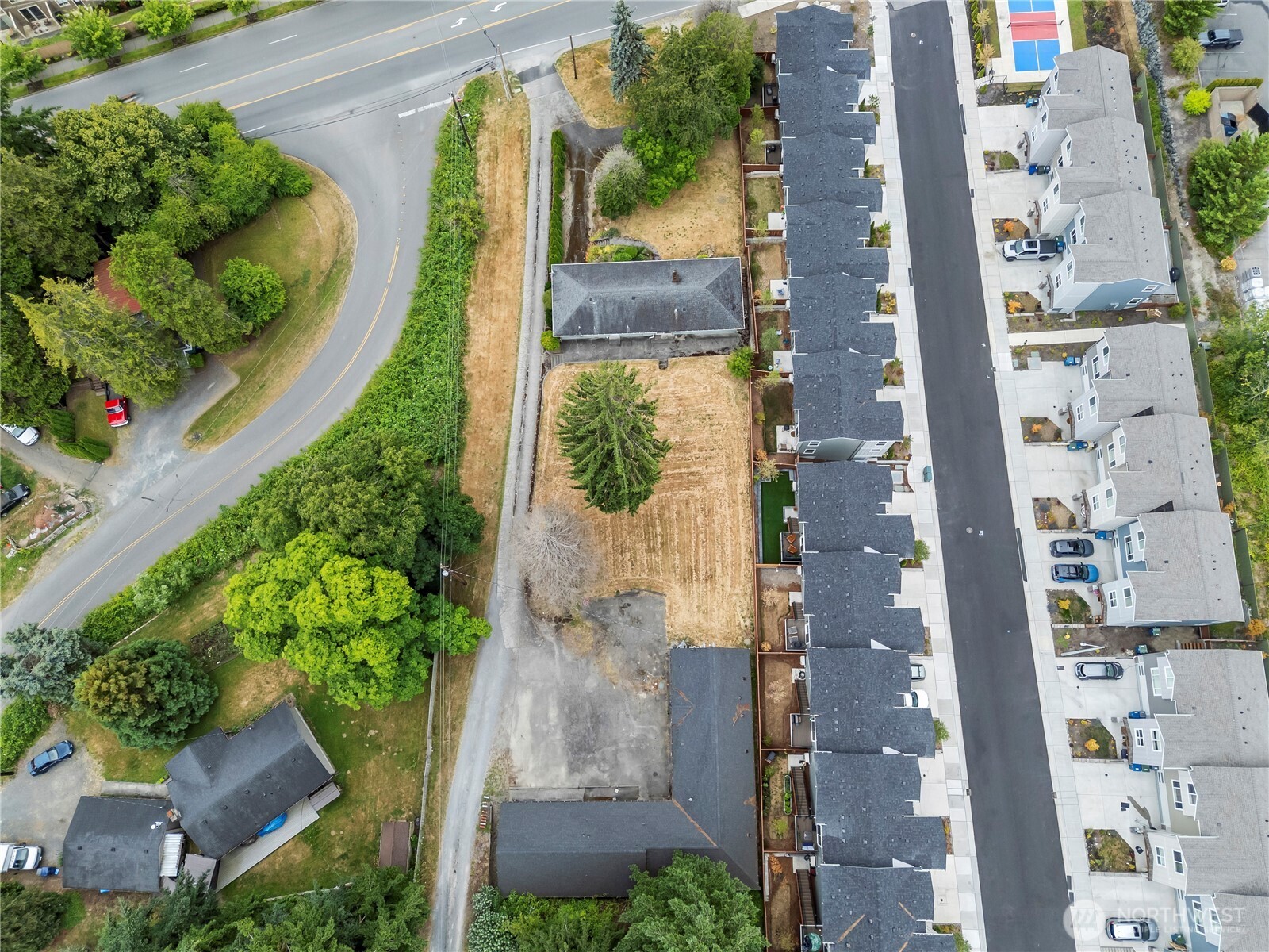 2409 Bickford Avenue