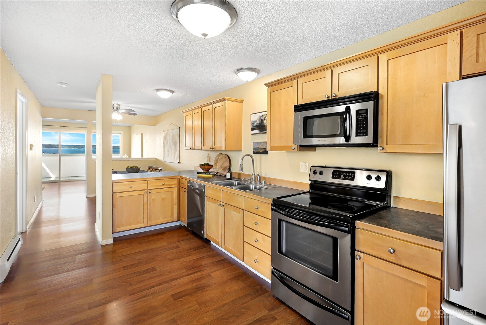 2423 Grand Avenue Unit: 5