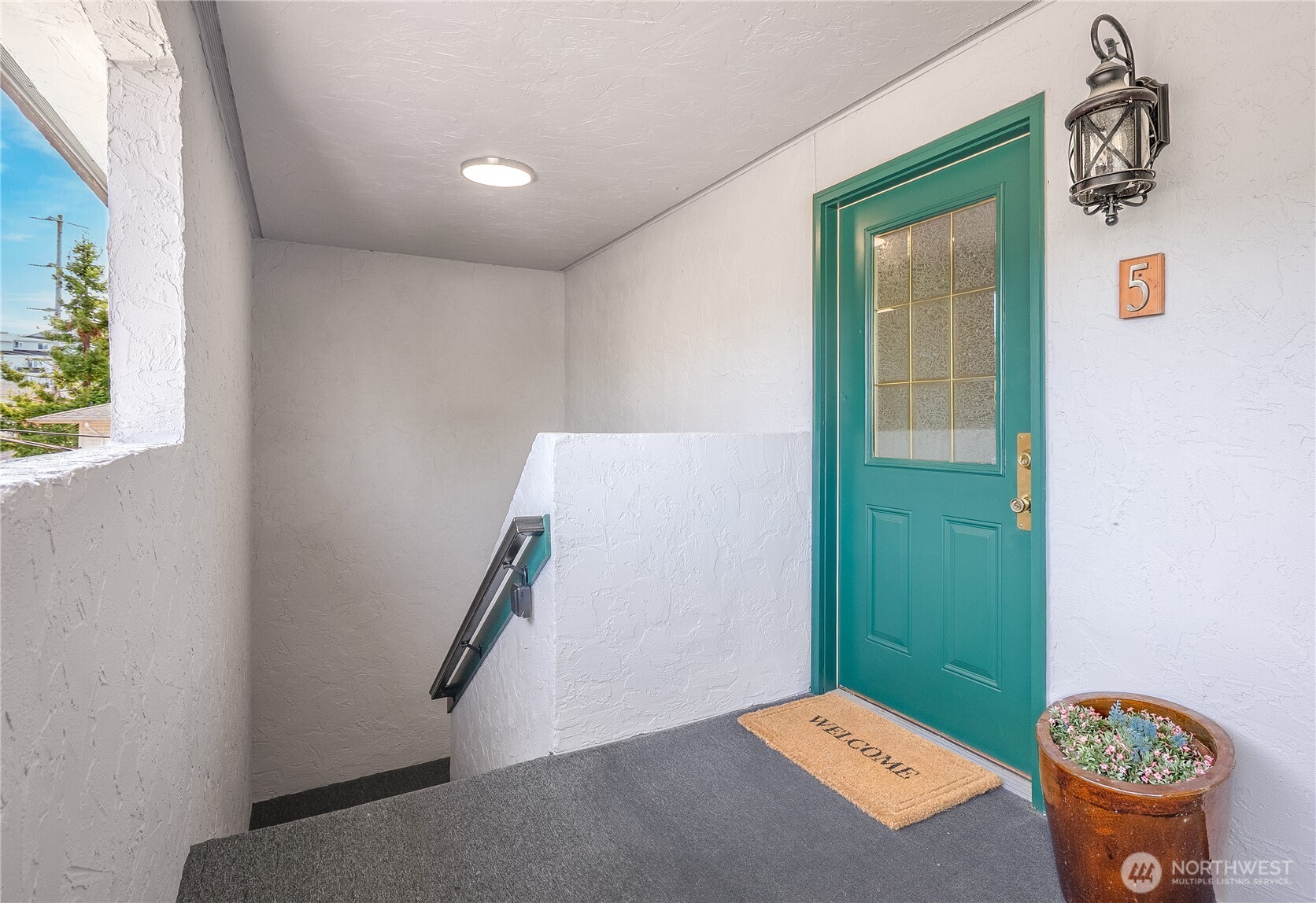 2423 Grand Avenue Unit: 5