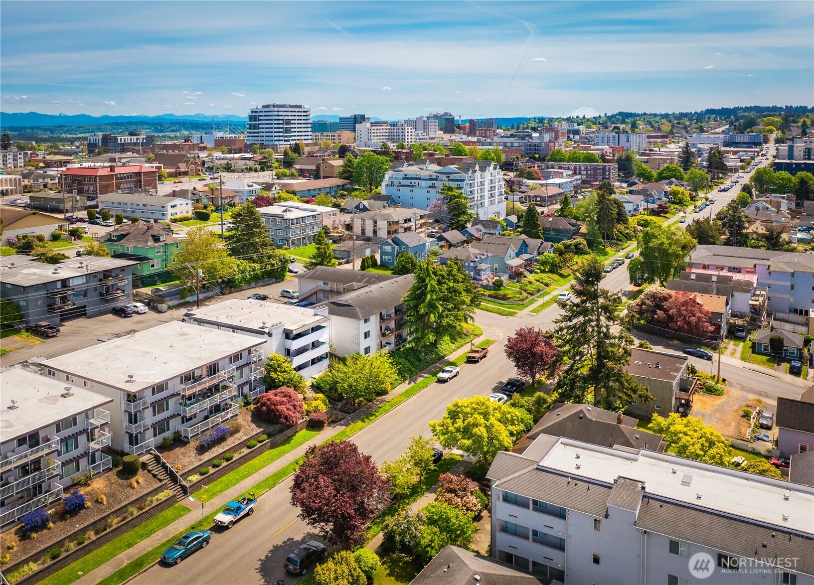 2423 Grand Avenue Unit: 5